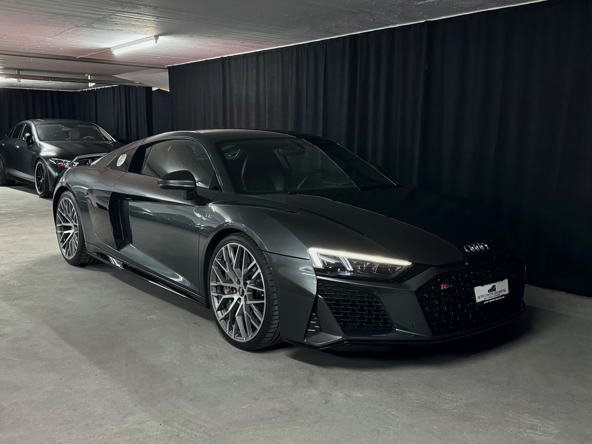 AUDI R8 Coupé performance S-Tronic-image-7