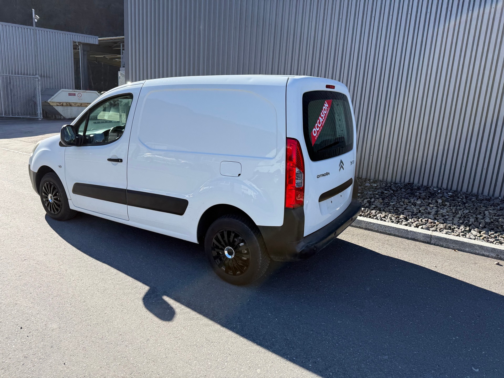 CITROEN Berlingo 1.6i ESSENCE CHARGÉ 700 kg-showroom-element-2