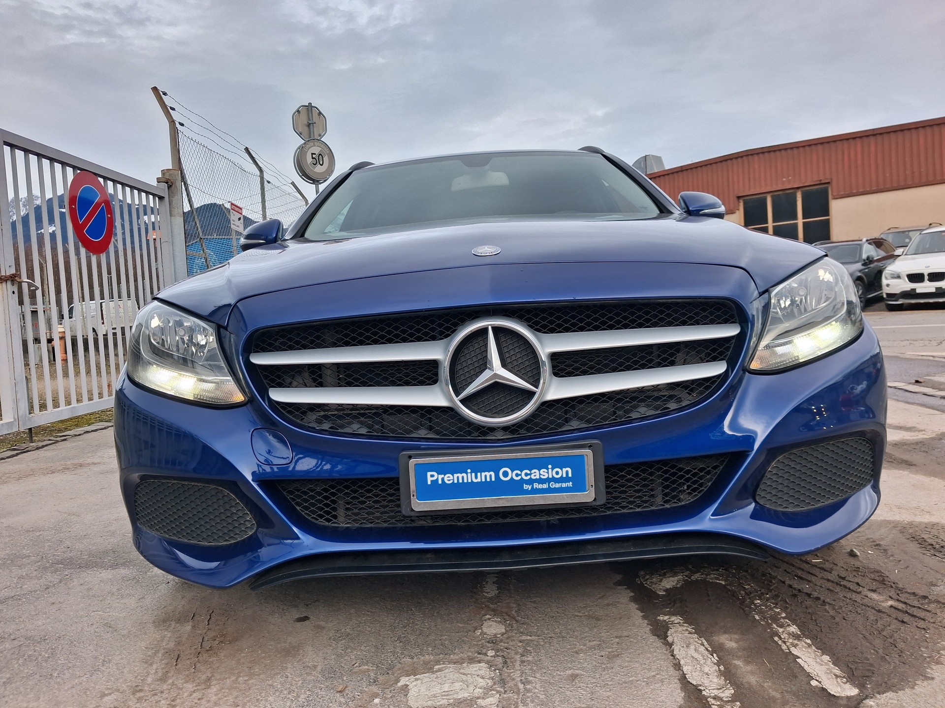 MERCEDES-BENZ C 180 BlueTEC 7G-Tronic-image-2