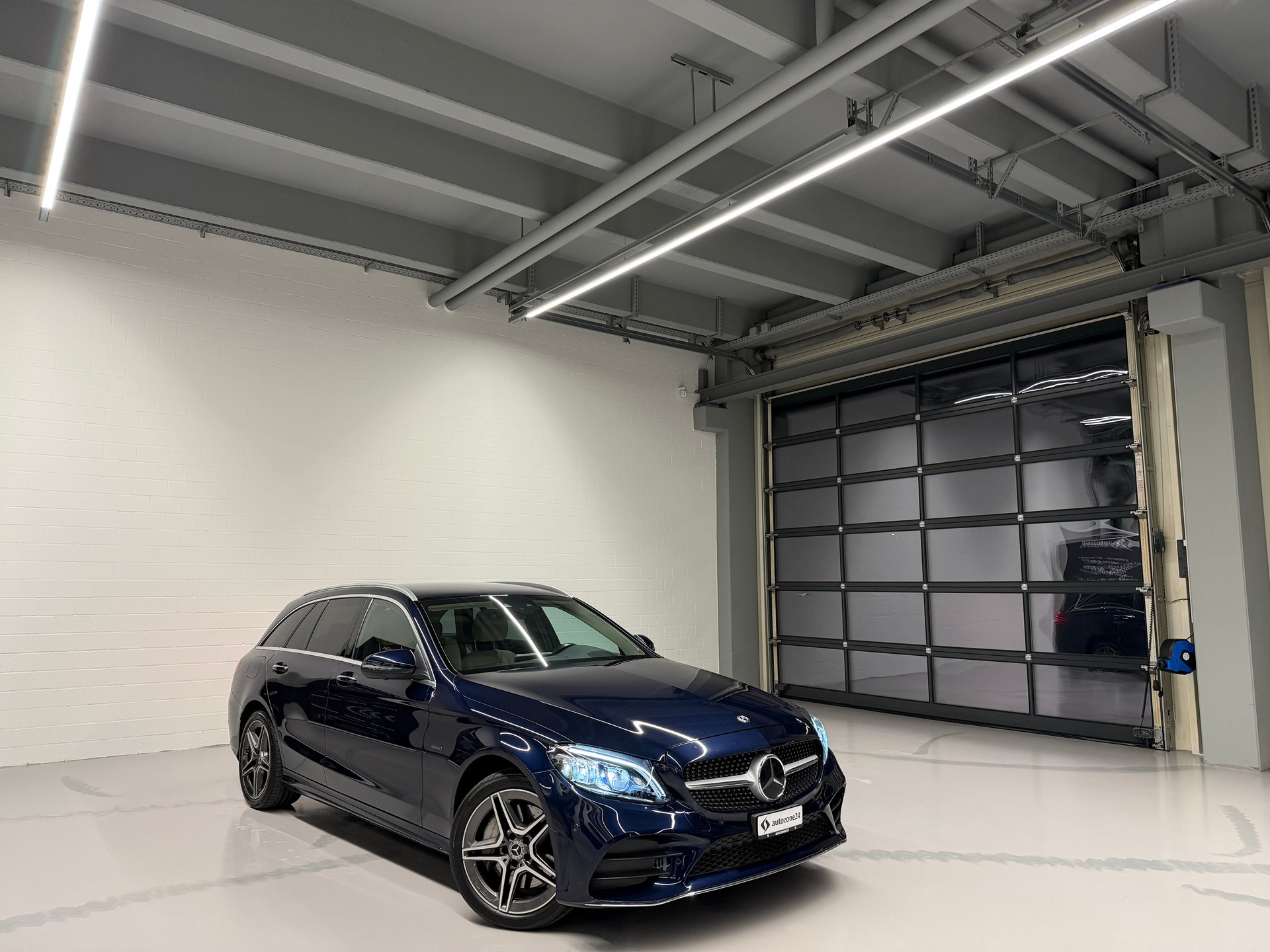 MERCEDES-BENZ C 300 e AMG Line Kombi *all:in-Garantie bis 17.7.26*Frisch ab Service*CH-Auto*1.Hand*Gratis Service*-image-4