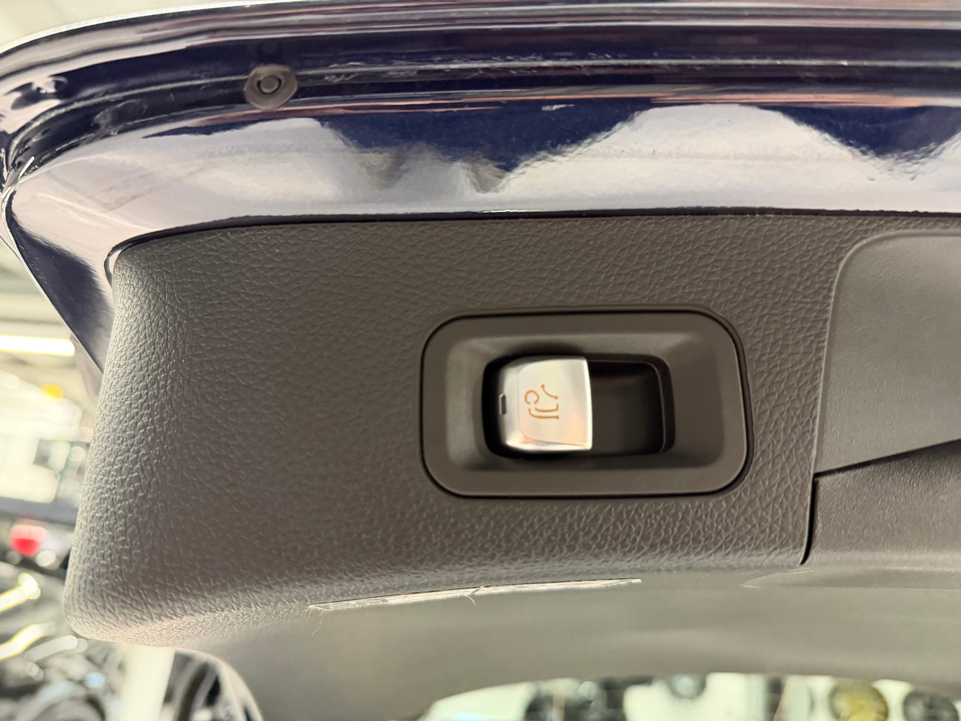 MERCEDES-BENZ C 300 e AMG Line Kombi *all:in-Garantie bis 17.7.26*Frisch ab Service*CH-Auto*1.Hand*Gratis Service*-image-23