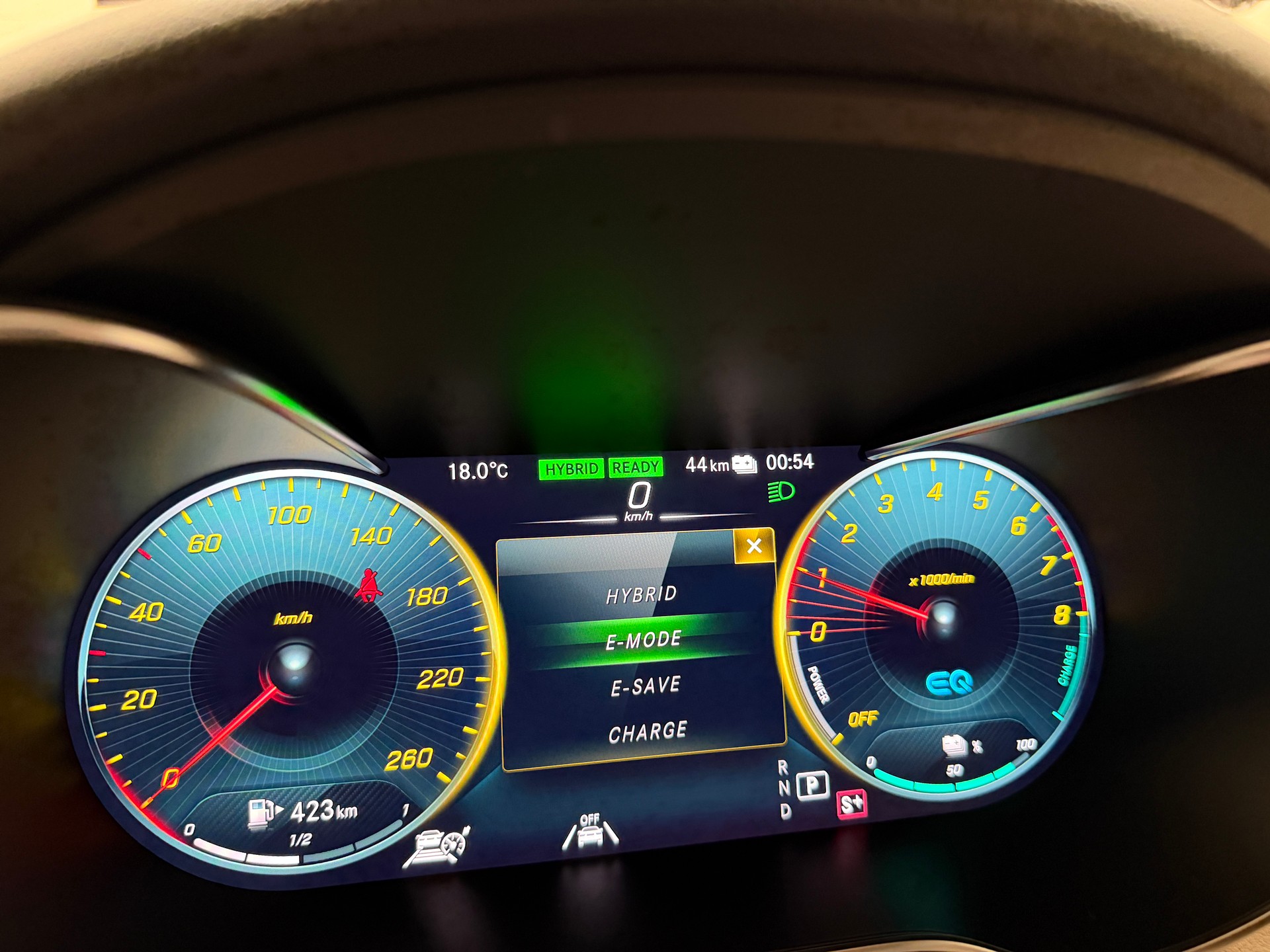 MERCEDES-BENZ C 300 e AMG Line Kombi *all:in-Garantie bis 17.7.26*Frisch ab Service*CH-Auto*1.Hand*Gratis Service*-image-16