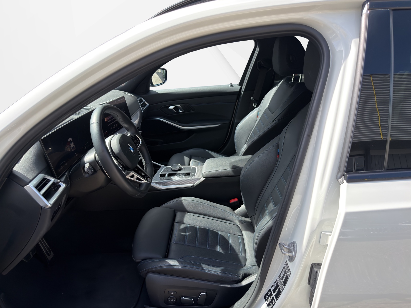 BMW 320d xDr 48V T M SportPro-image-11