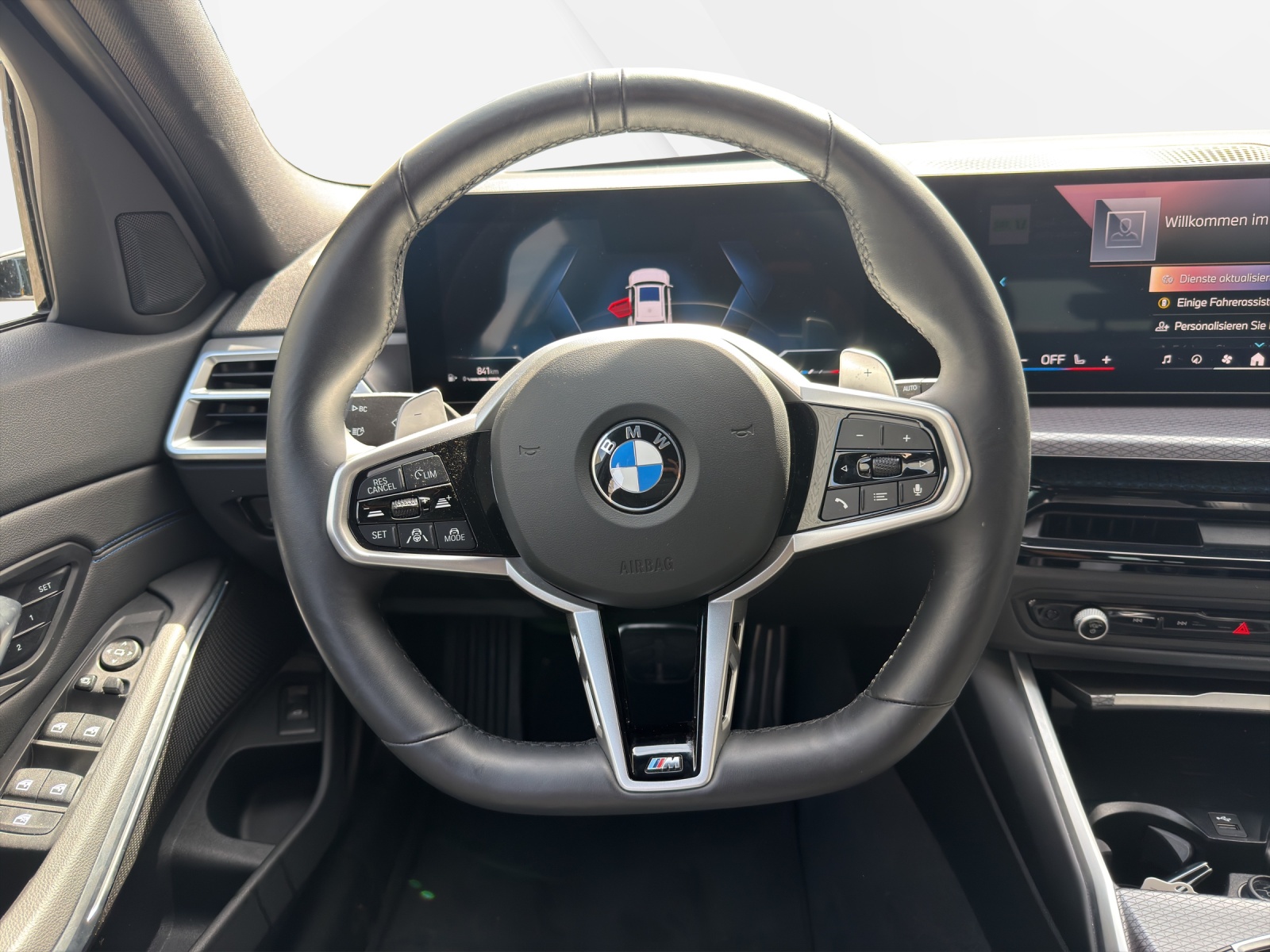 BMW 320d xDr 48V T M SportPro-image-13