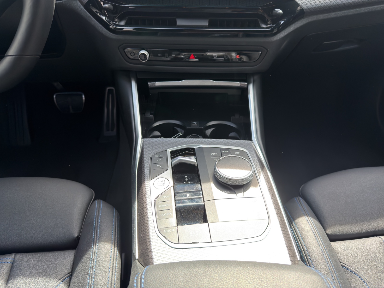 BMW 320d xDr 48V T M SportPro-image-15