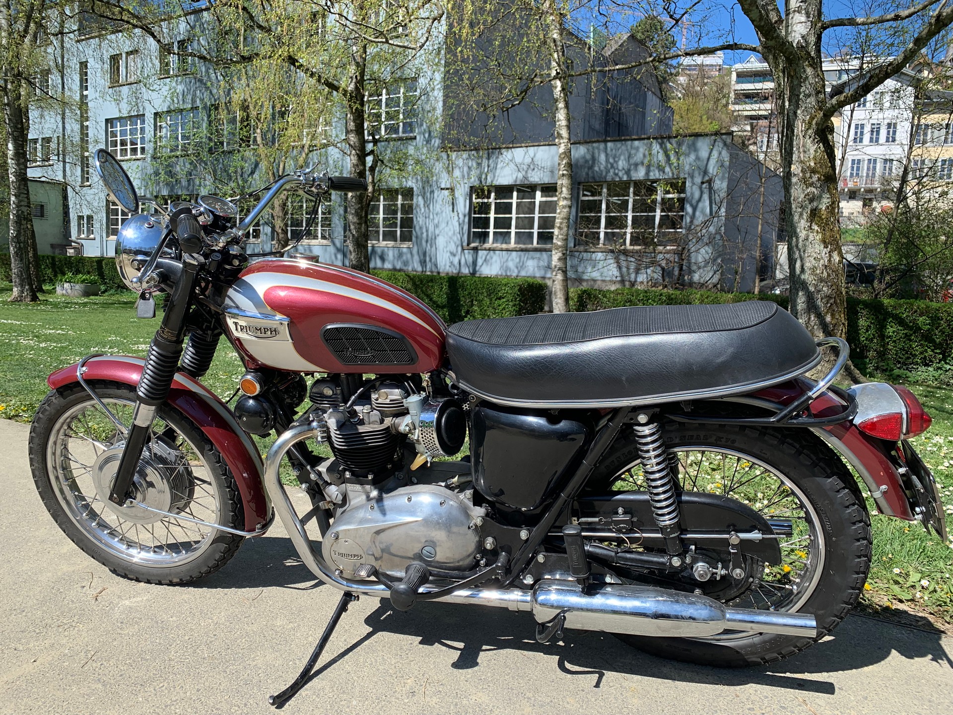 TRIUMPH T120 R-image-2