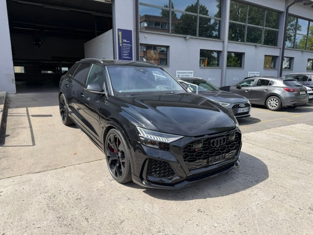 AUDI RSQ8 quattro tiptronic-image-11