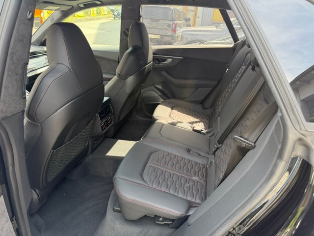 AUDI RSQ8 quattro tiptronic-image-3