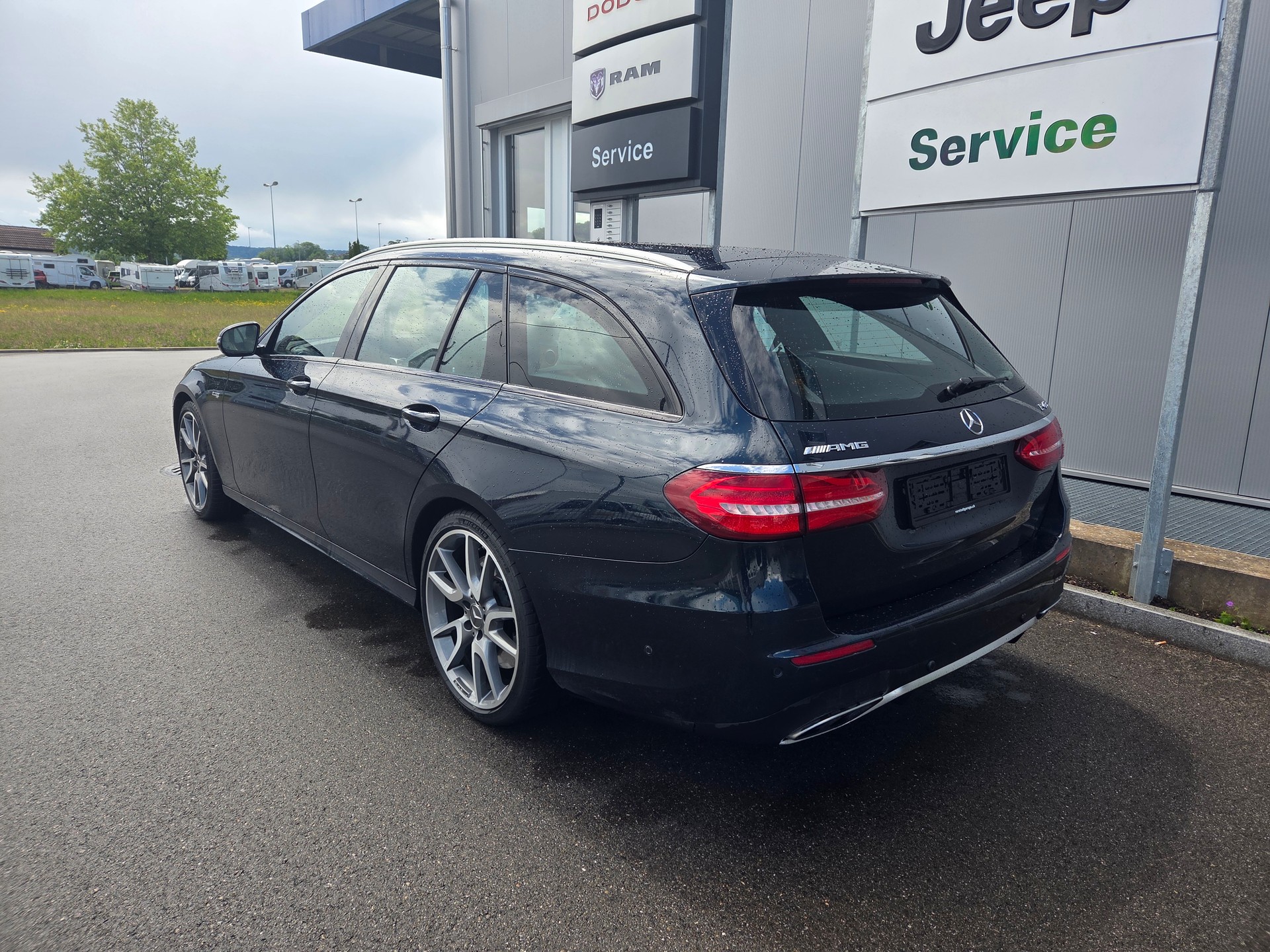 MERCEDES-BENZ E 43 AMG 4 Matic 9G-Tronic-showroom-element-2