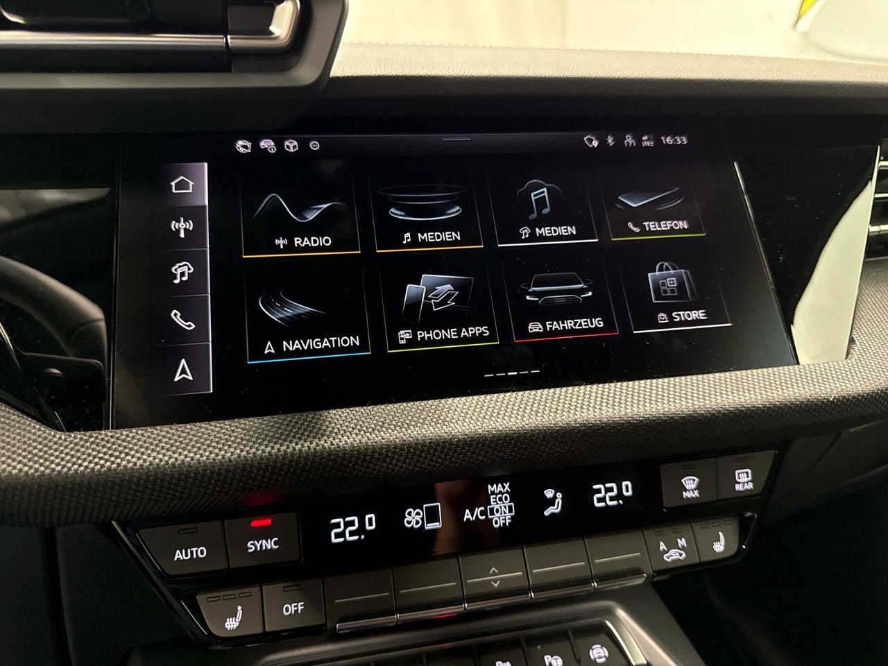AUDI S3 Sportback TFSI quattro S-tronic-image-6