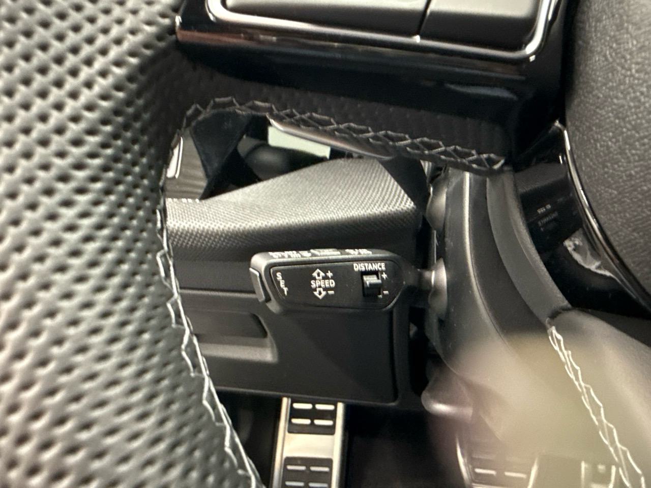 AUDI S3 Sportback TFSI quattro S-tronic-image-8