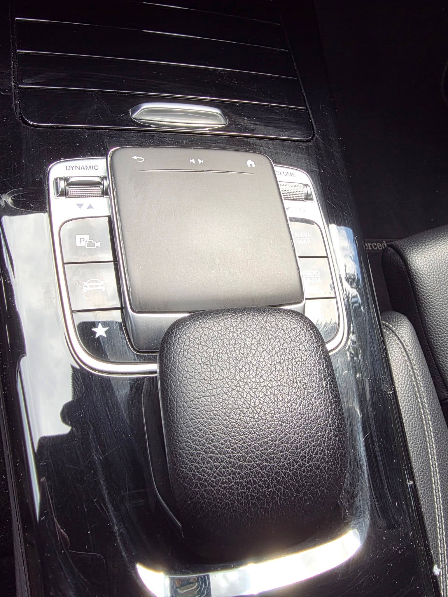 MERCEDES-BENZ A 180 d Style 7G-DCT-image-7
