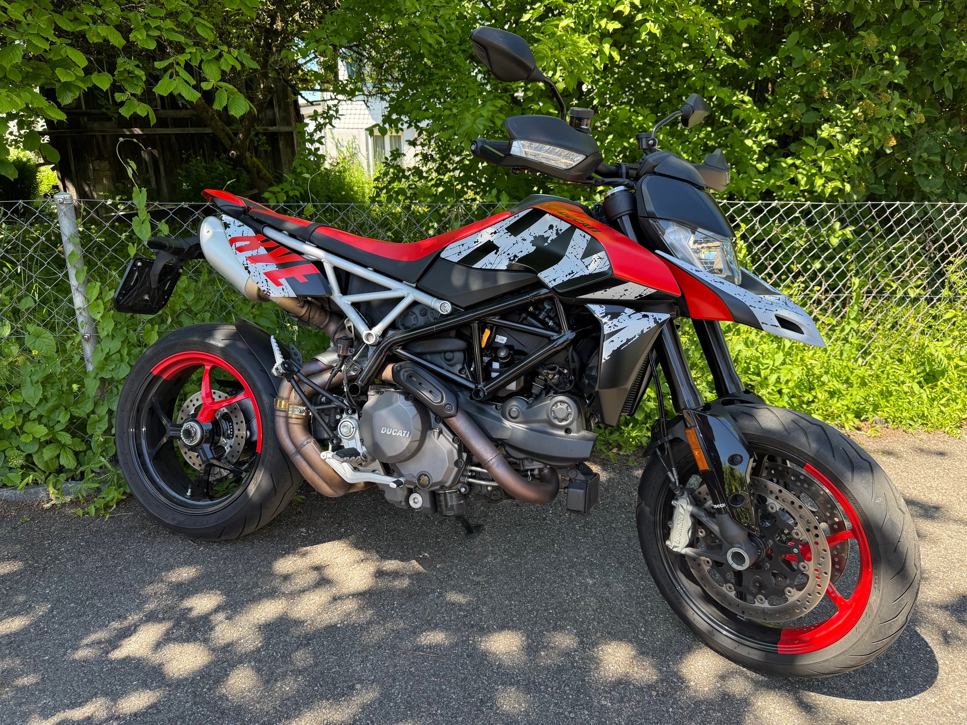 DUCATI Hypermotard 950 RVE (35kW)-image-8