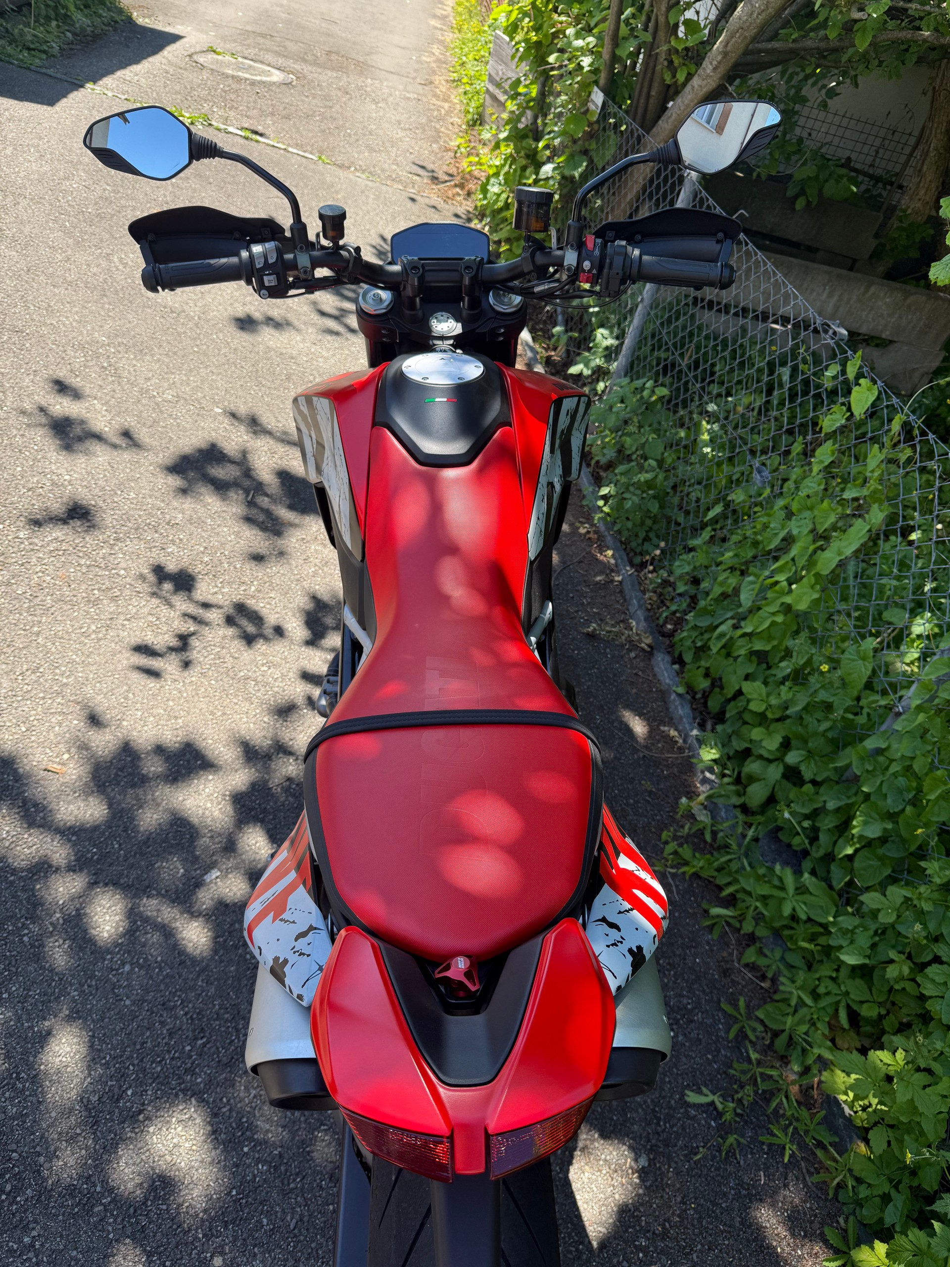 DUCATI Hypermotard 950 RVE (35kW)-image-15