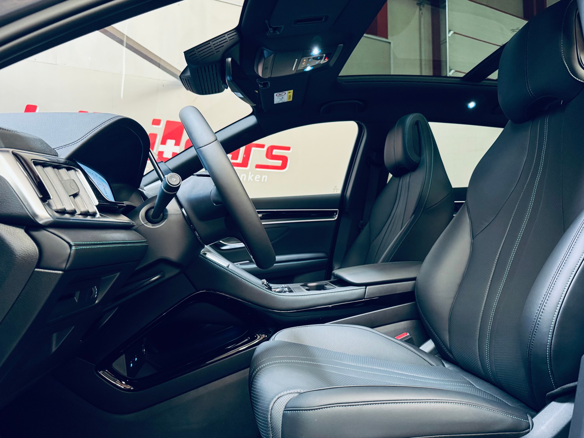 BYD Seal U DM-i Comfort-image-10