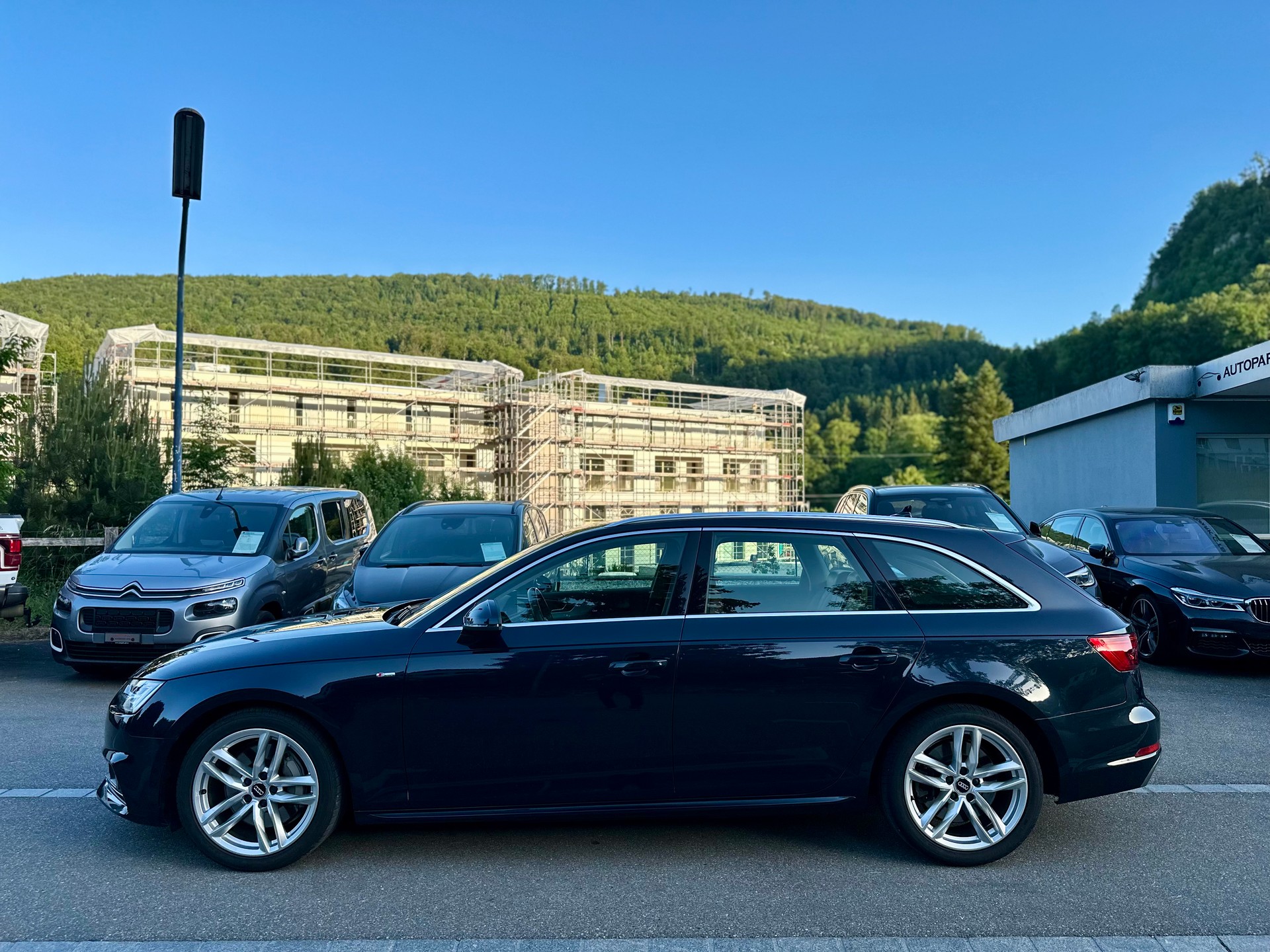 AUDI A4 Avant 3.0 TDI Design quattro tiptronic-showroom-element-1
