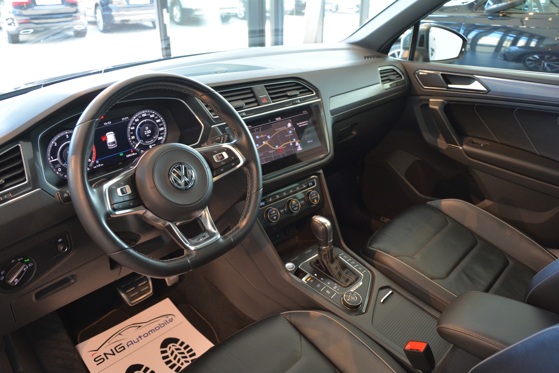 VW Tiguan 2.0 TDI SCR Highline 4Motion DSG R-Line-image-9