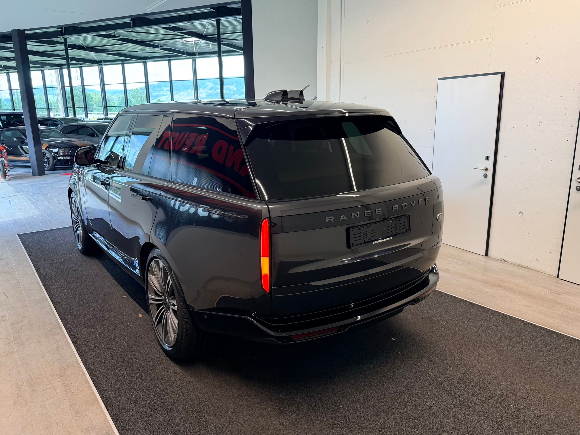 LAND ROVER Range Rover P400 I6 3.0 MHEV Autobiography Automatic-image-8