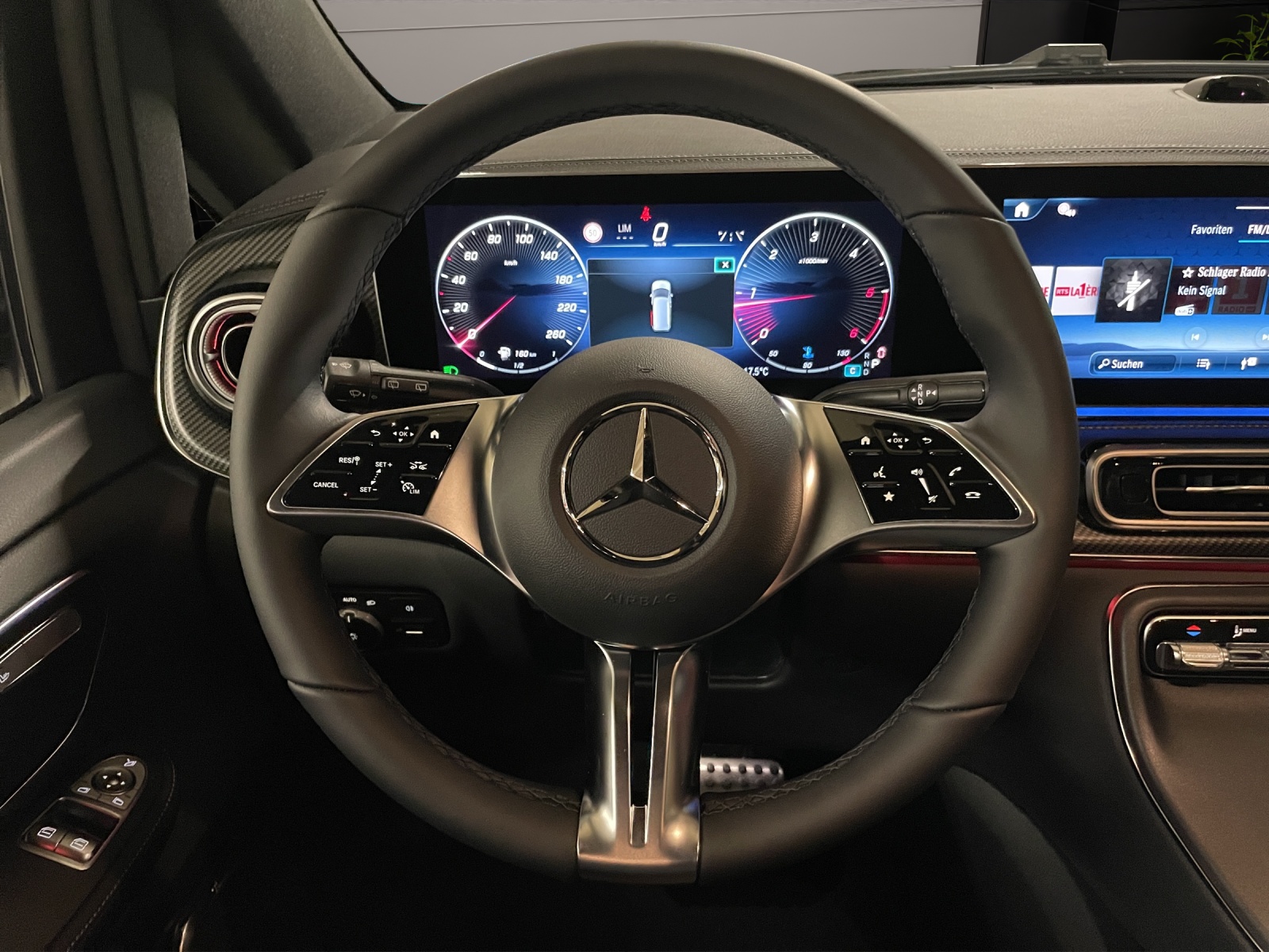 MERCEDES-BENZ V 250 d extralang 4Matic Avantgarde 9G-Tronic-image-5