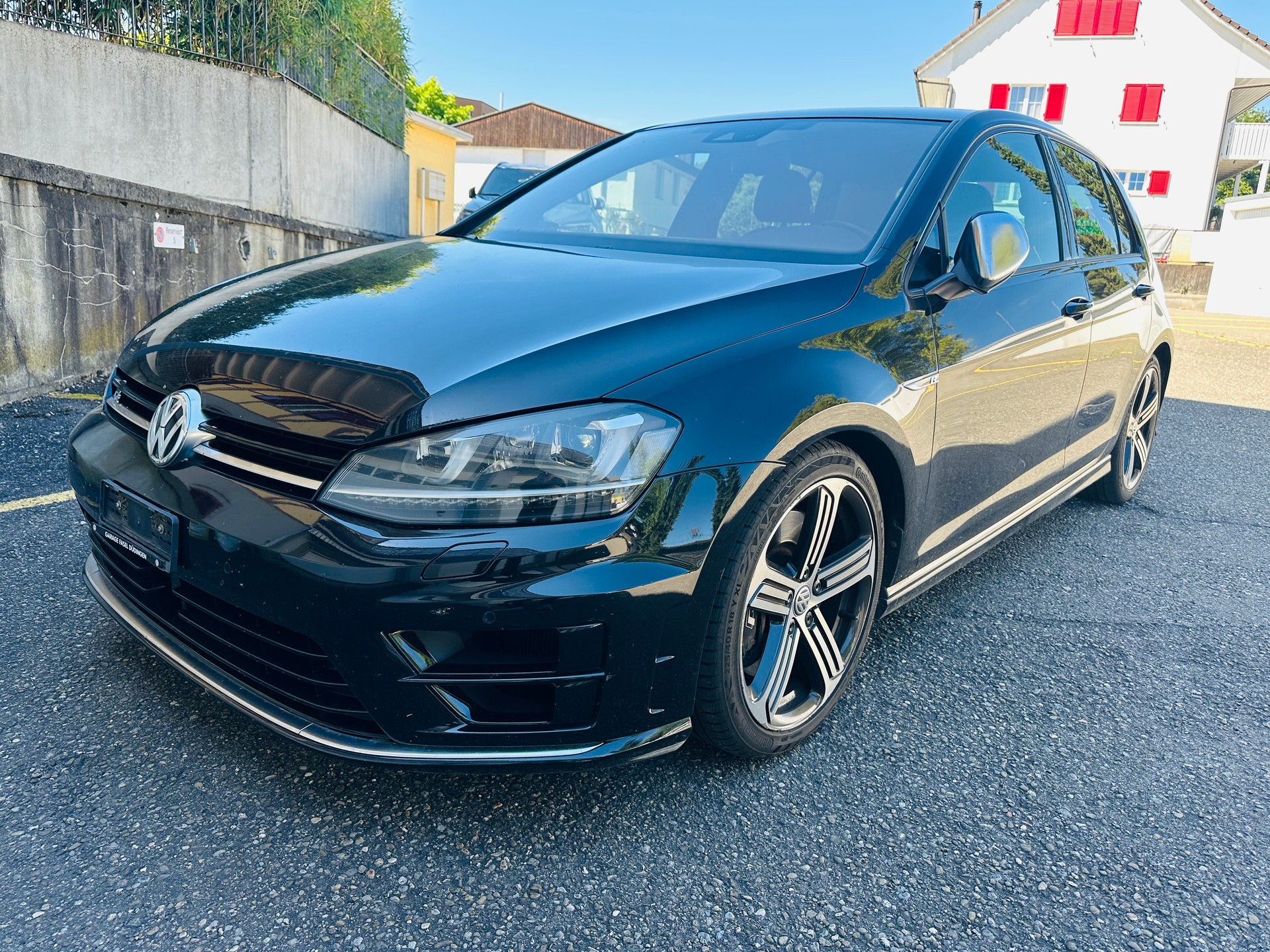 VW Golf 2.0 TSI R 4Motion DSG-image-4