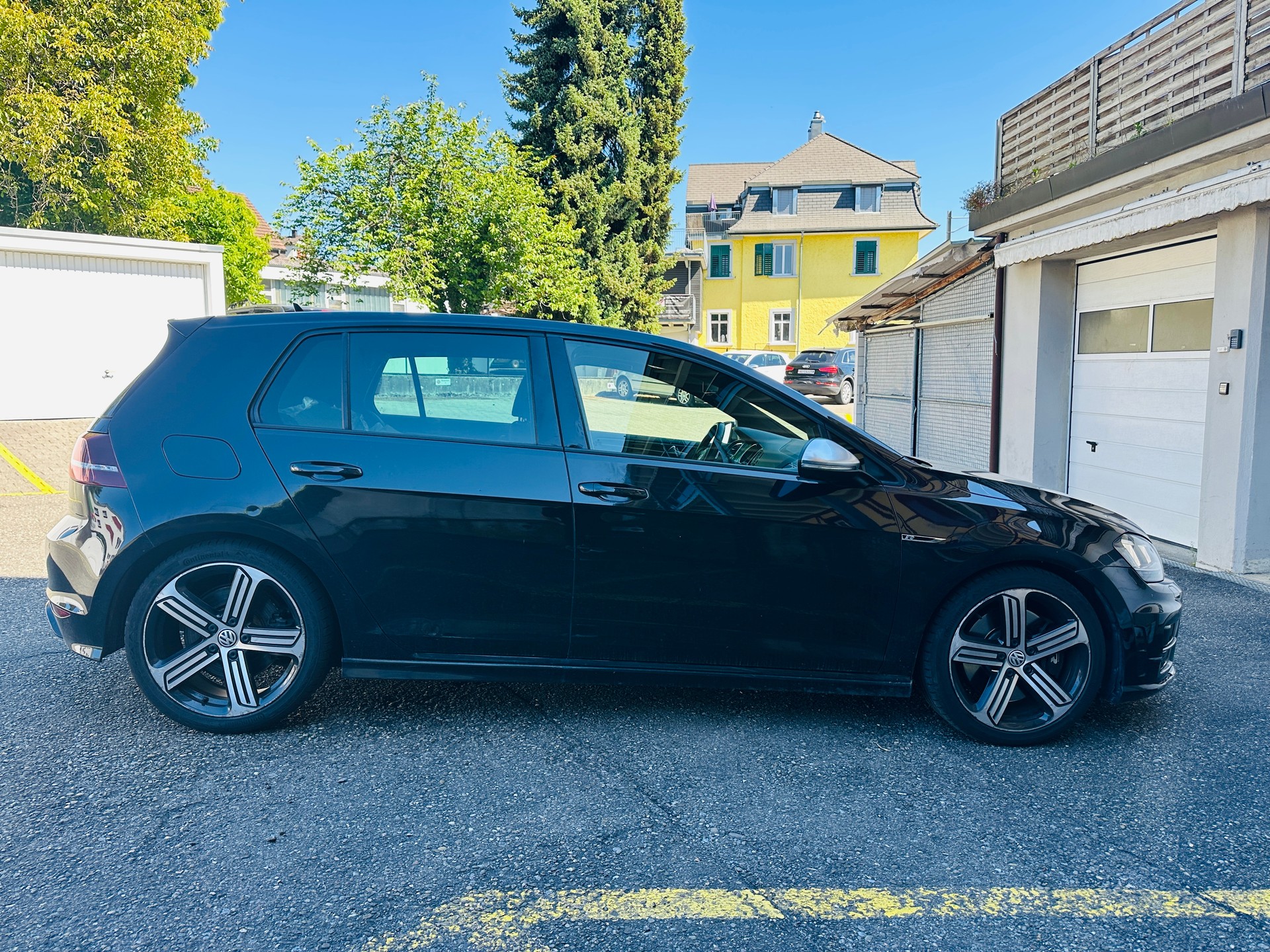 VW Golf 2.0 TSI R 4Motion DSG-image-5