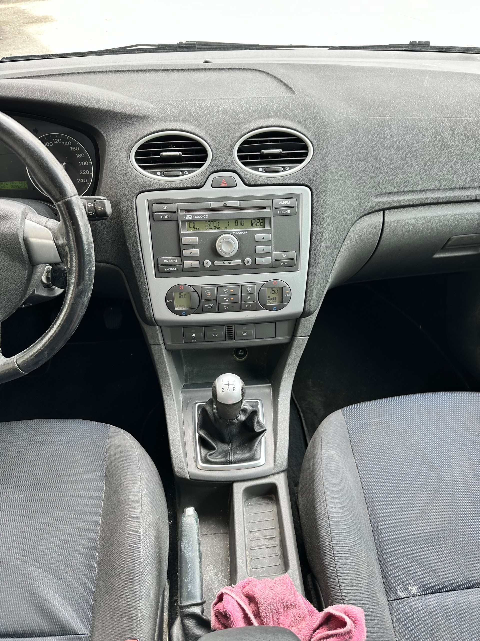 FORD Focus 2.0i Carving-image-12