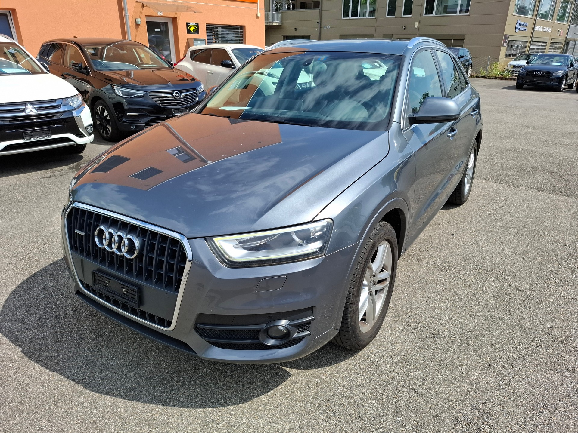 AUDI Q3 2.0 TFSI quattro S-tronic