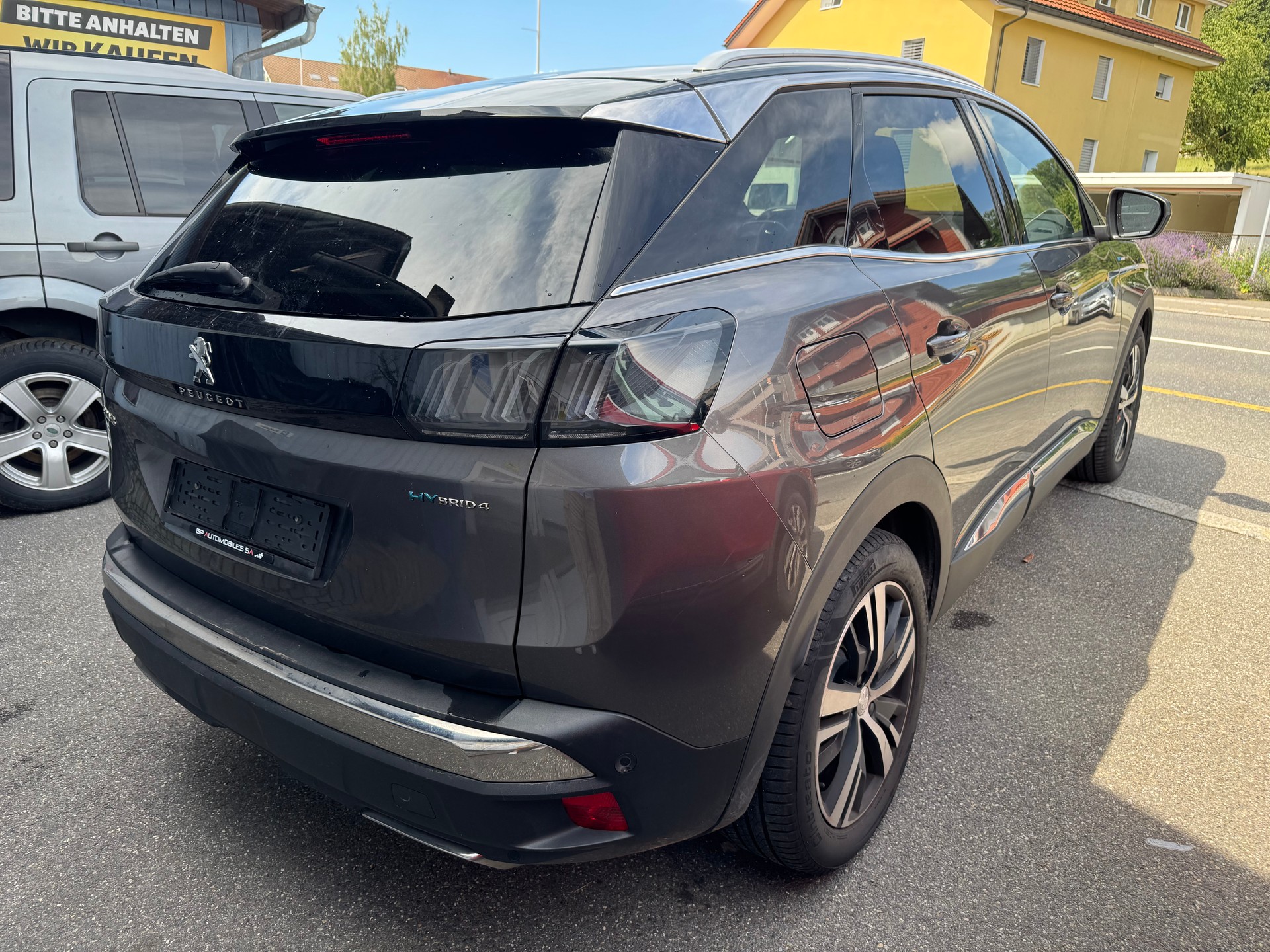 PEUGEOT 3008 300e Hybrid4 GT EAT8-image-4