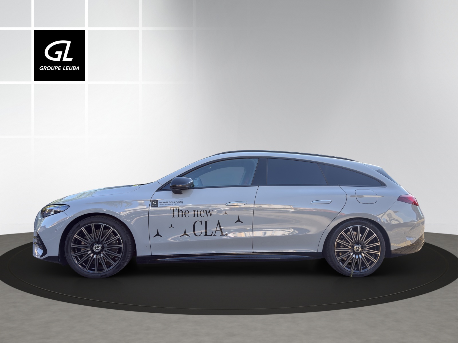MERCEDES-BENZ CLA Shooting Brake 220 4Matic 8G-DCT-showroom-element-1
