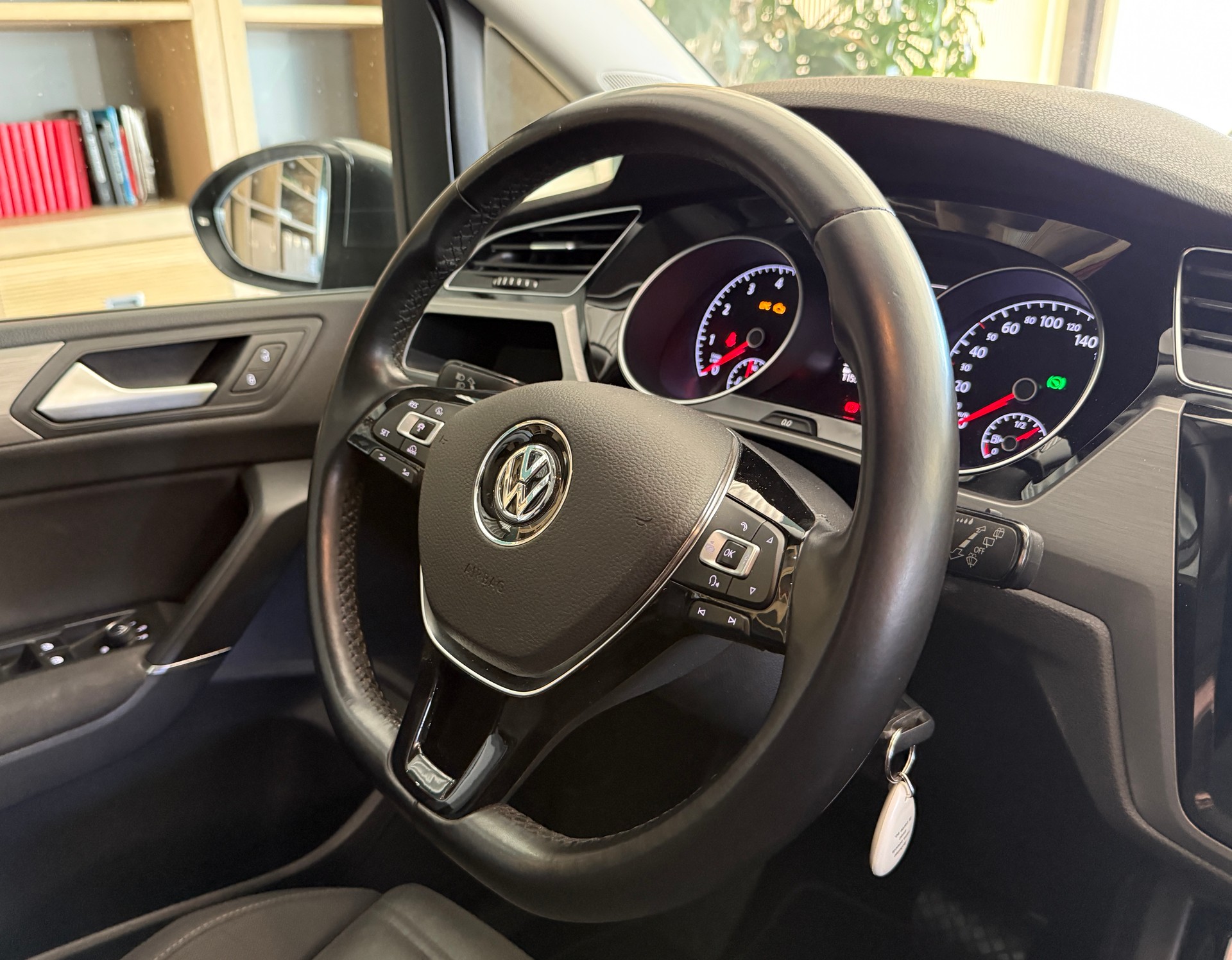 VW Touran 1.4 TSI BlueMotion Technology Comfortline DSG-image-12