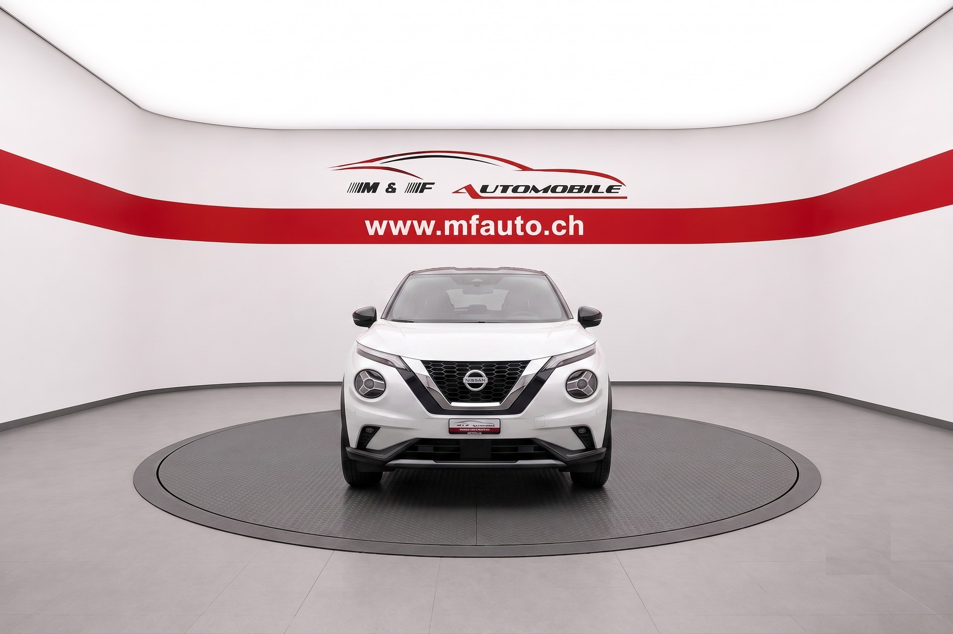 NISSAN Juke 1.0 DIG-T Tekna CH FAHRZEUG-showroom-element-3