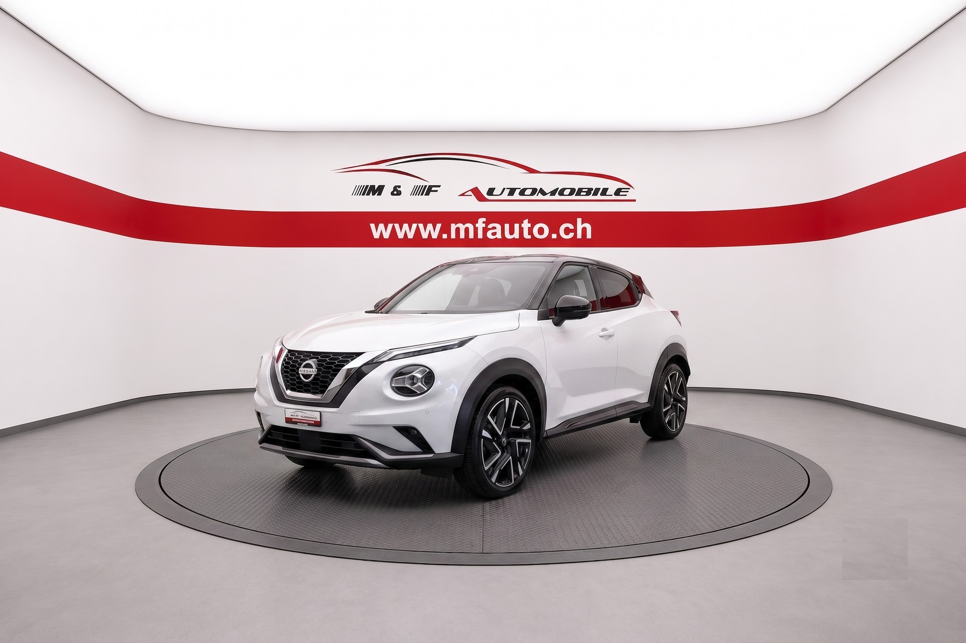 NISSAN Juke 1.0 DIG-T Tekna CH FAHRZEUG