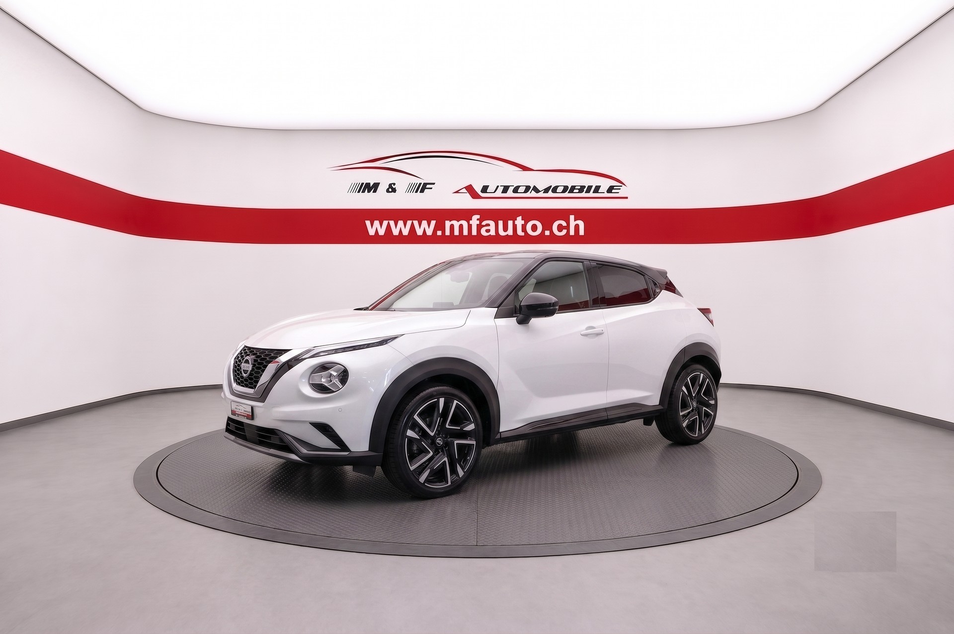 NISSAN Juke 1.0 DIG-T Tekna CH FAHRZEUG-showroom-element-1