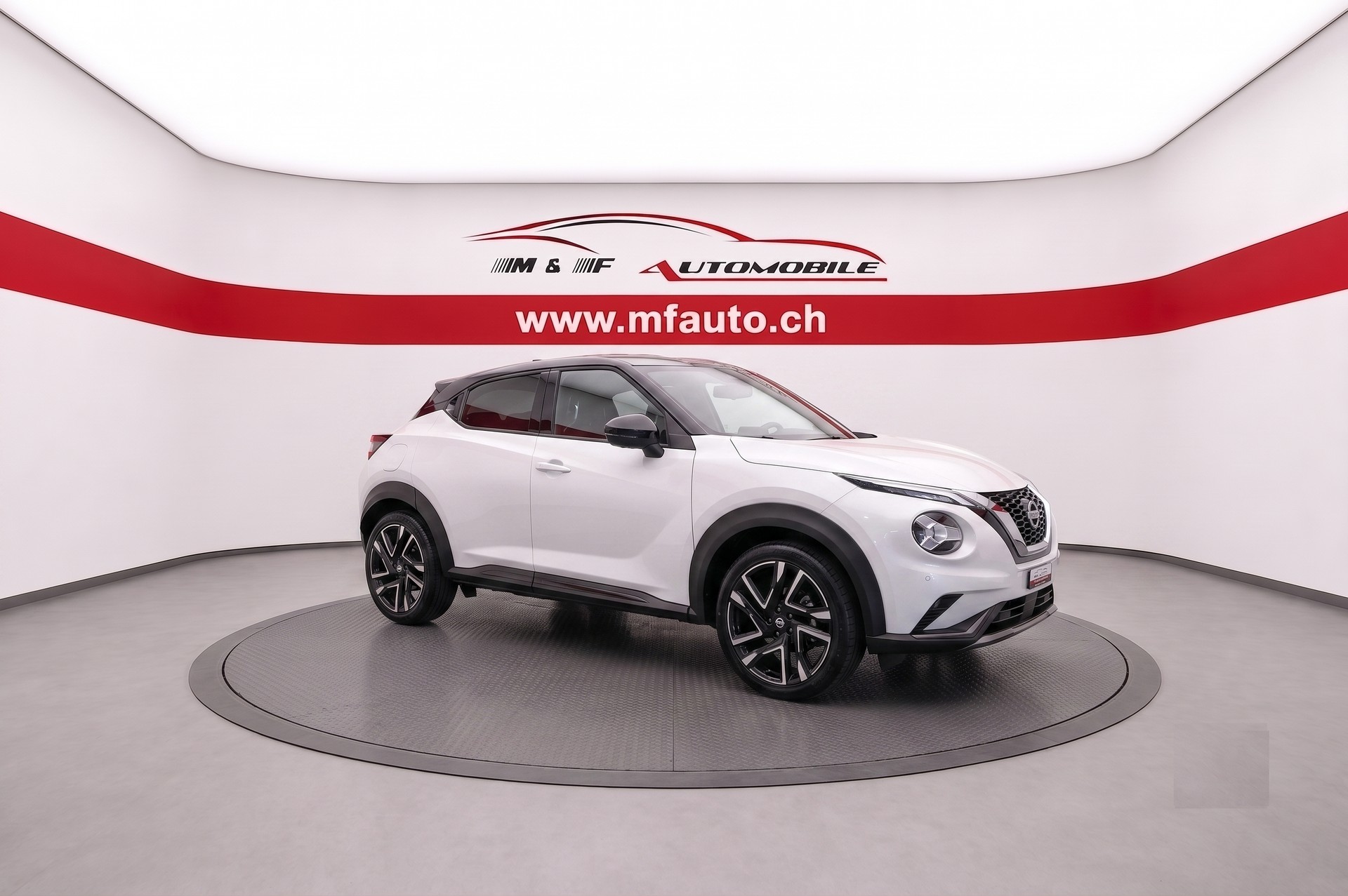 NISSAN Juke 1.0 DIG-T Tekna CH FAHRZEUG-showroom-element-2