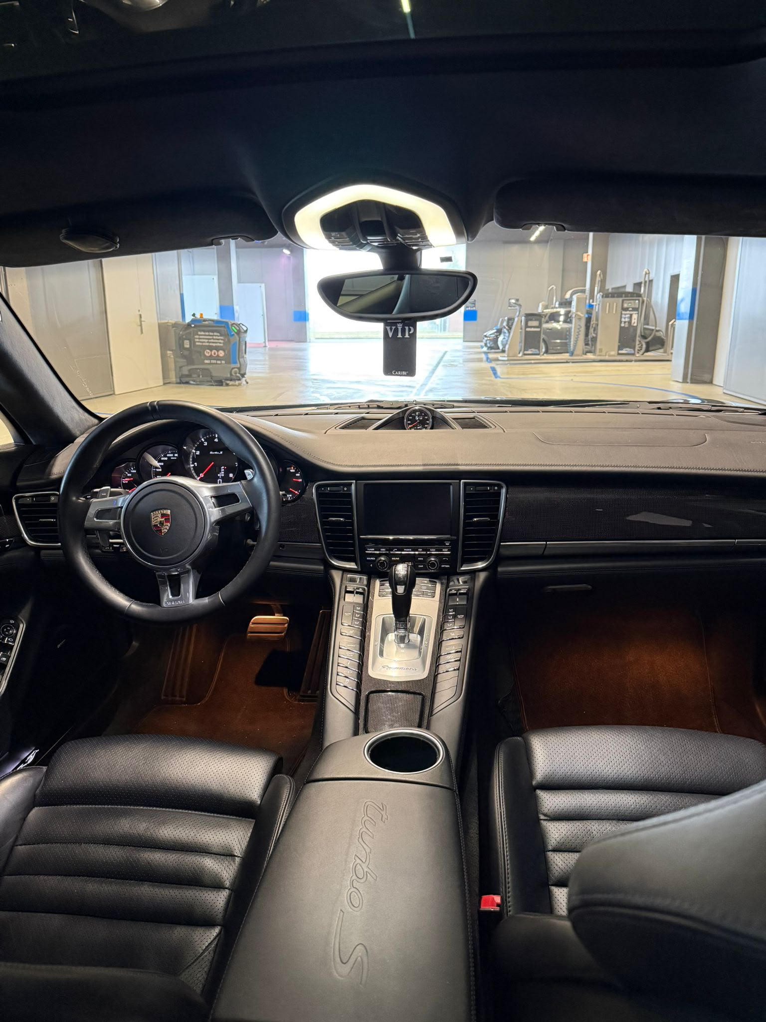 PORSCHE Turbo S-image-5