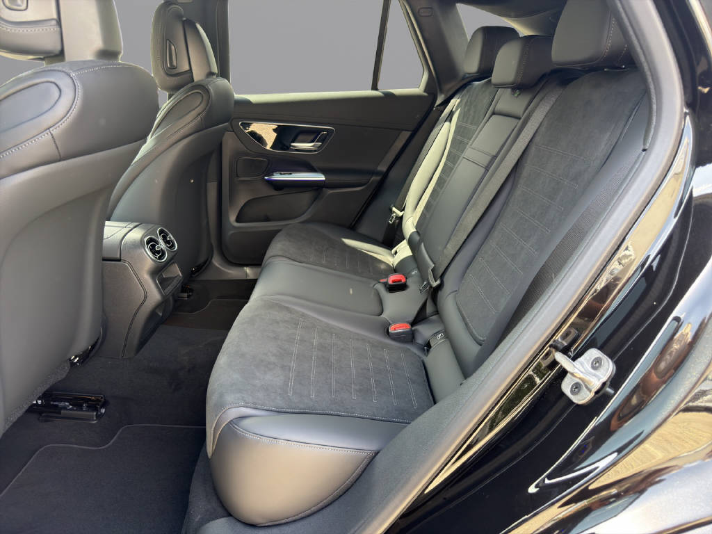 MERCEDES-BENZ GLC 220 d AMG Line 4matic-image-14