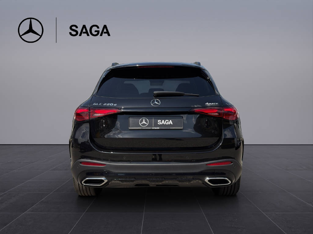 MERCEDES-BENZ GLC 220 d AMG Line 4matic-image-4