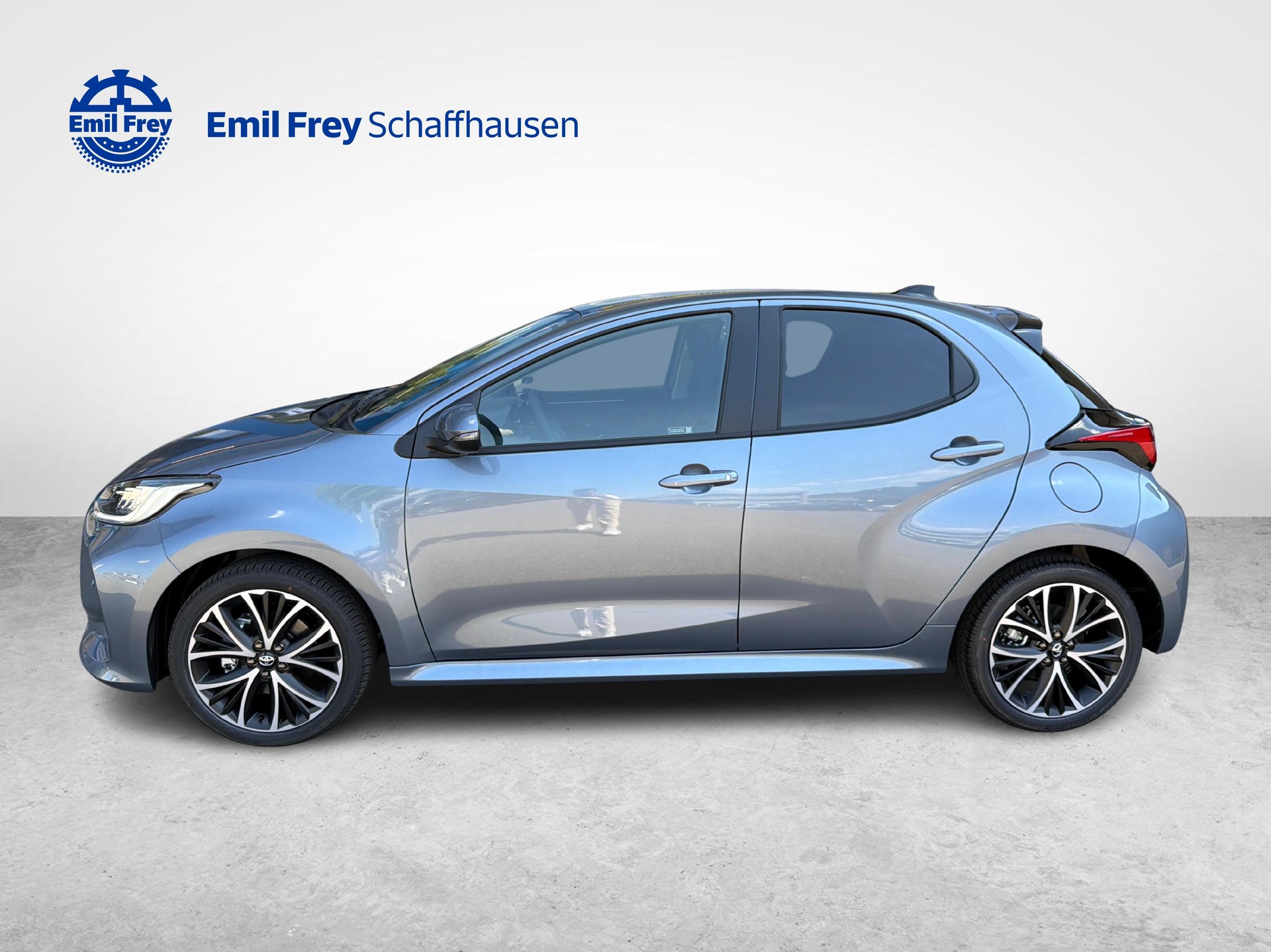 TOYOTA Yaris 1.5 VVT-i HSD Trend-showroom-element-1