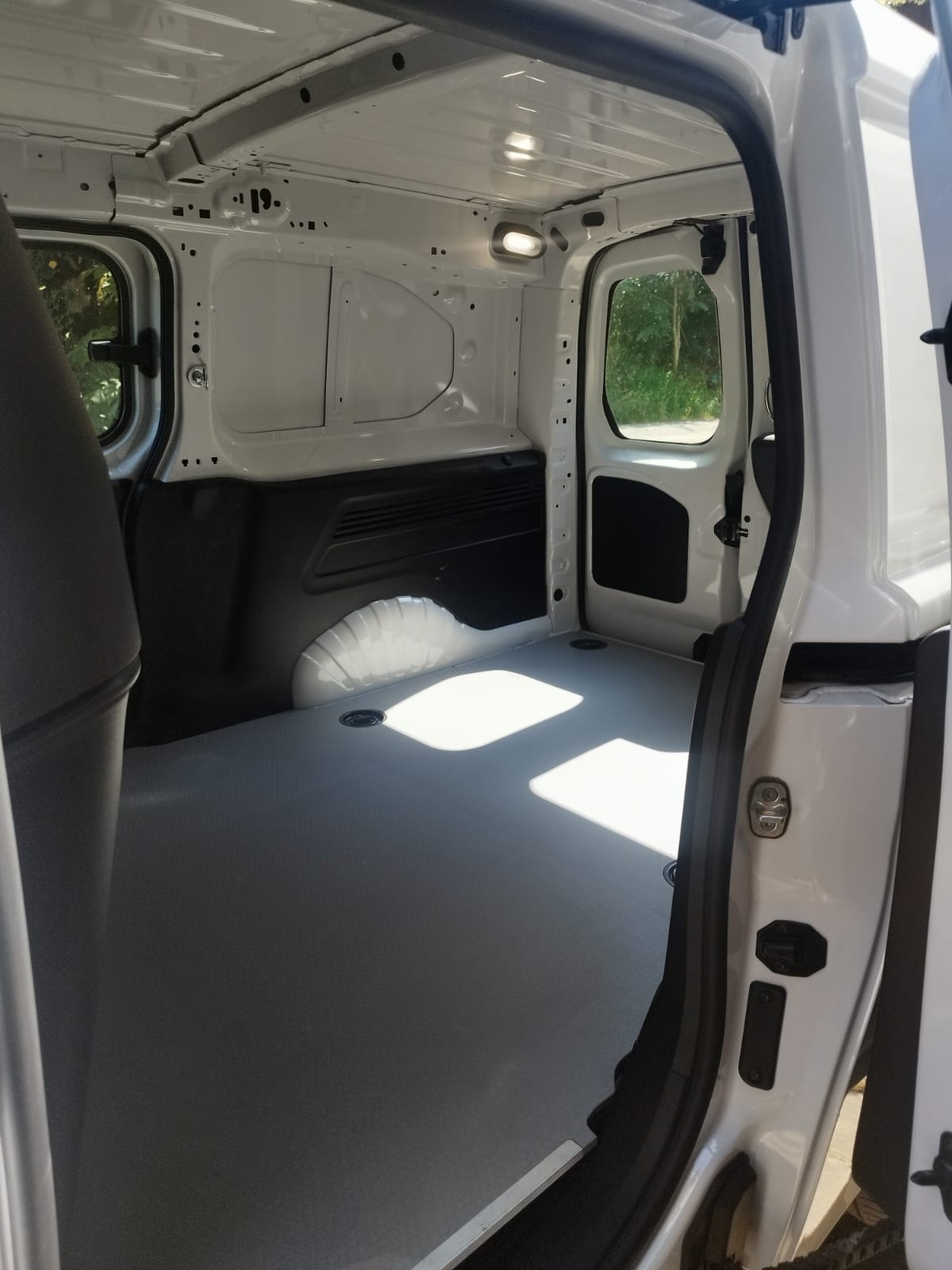 TOYOTA L2 - 1.2 Active-image-9