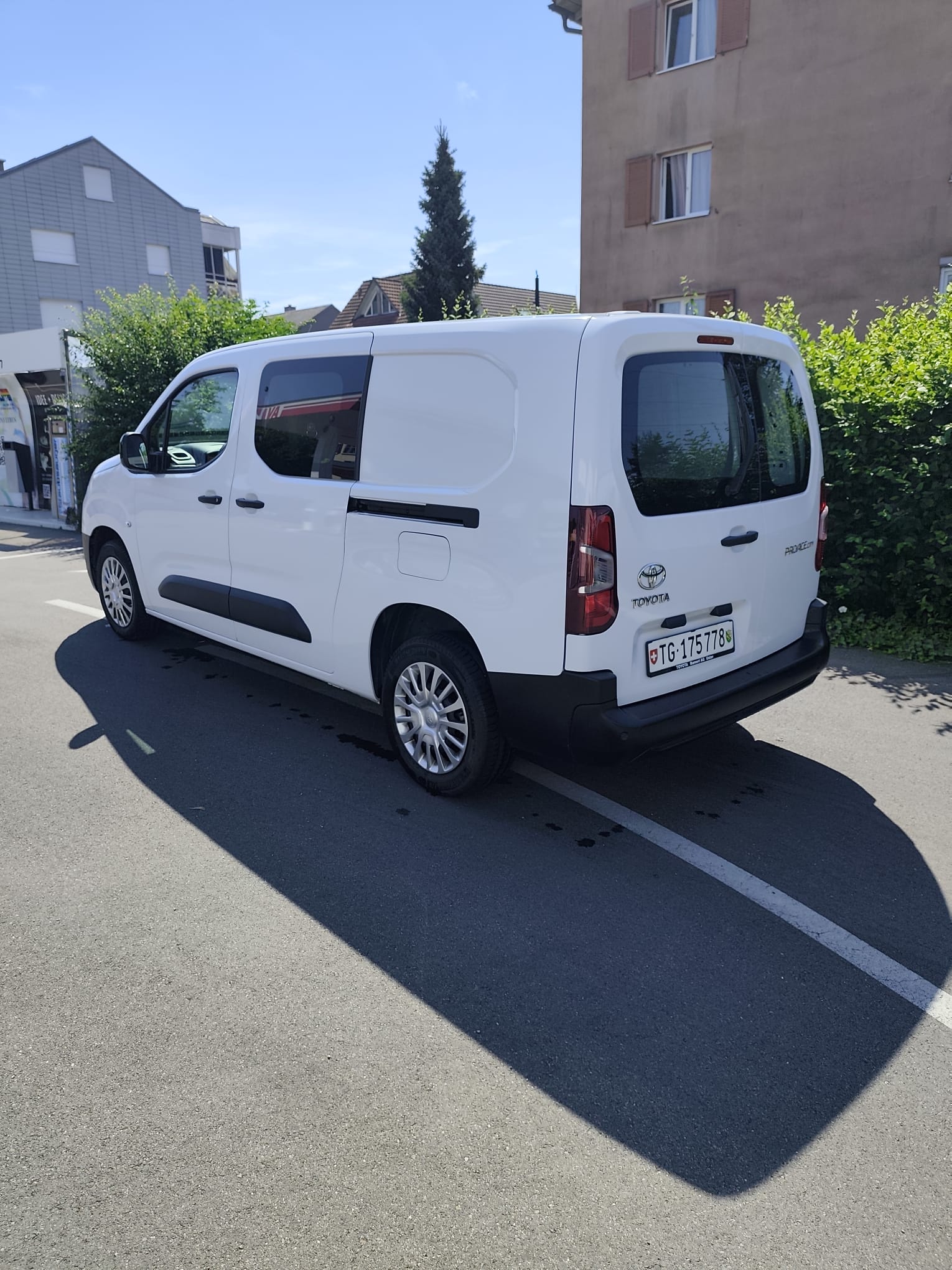 TOYOTA L2 - 1.2 Active-image-2
