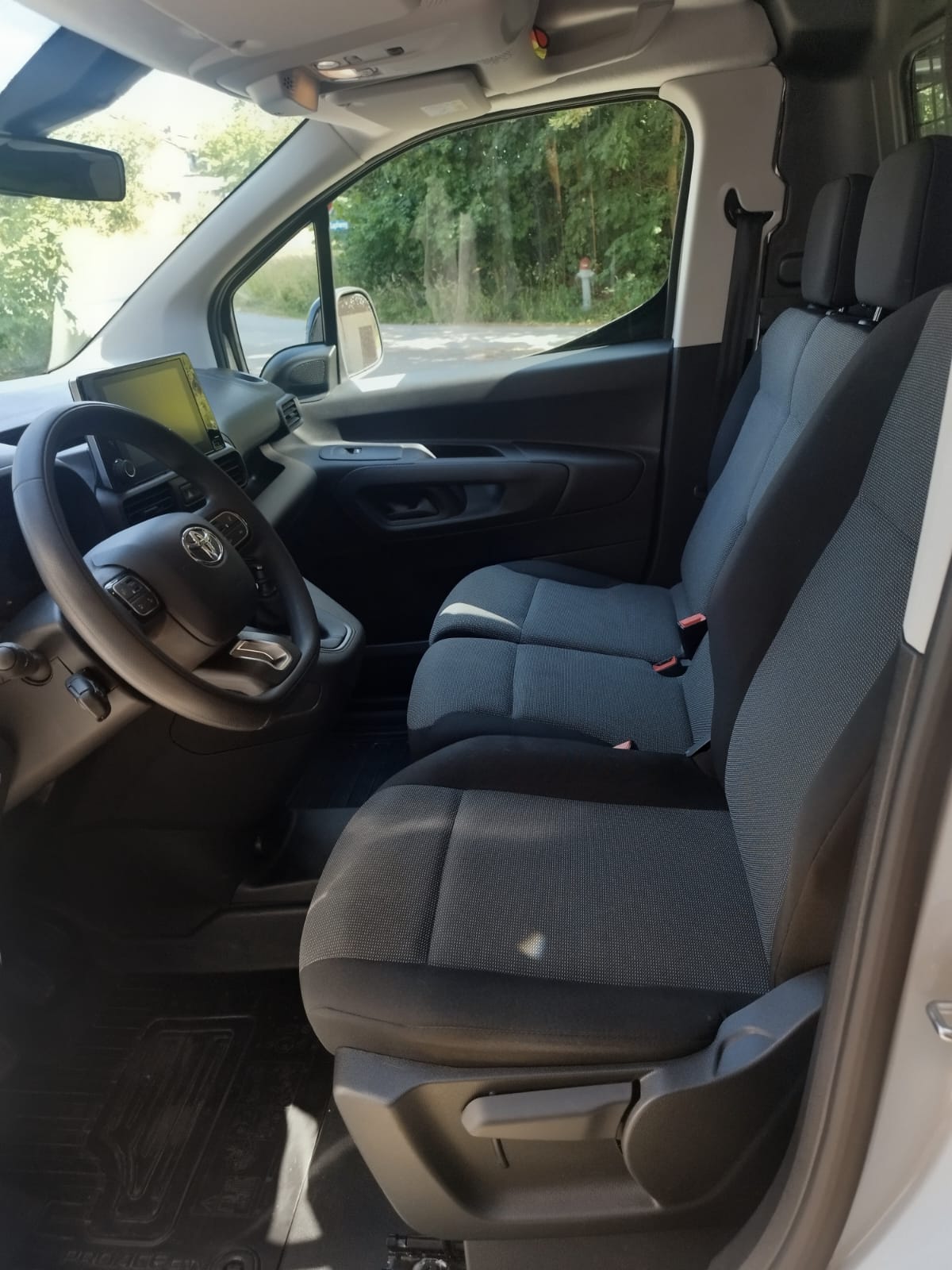 TOYOTA L2 - 1.2 Active-image-3