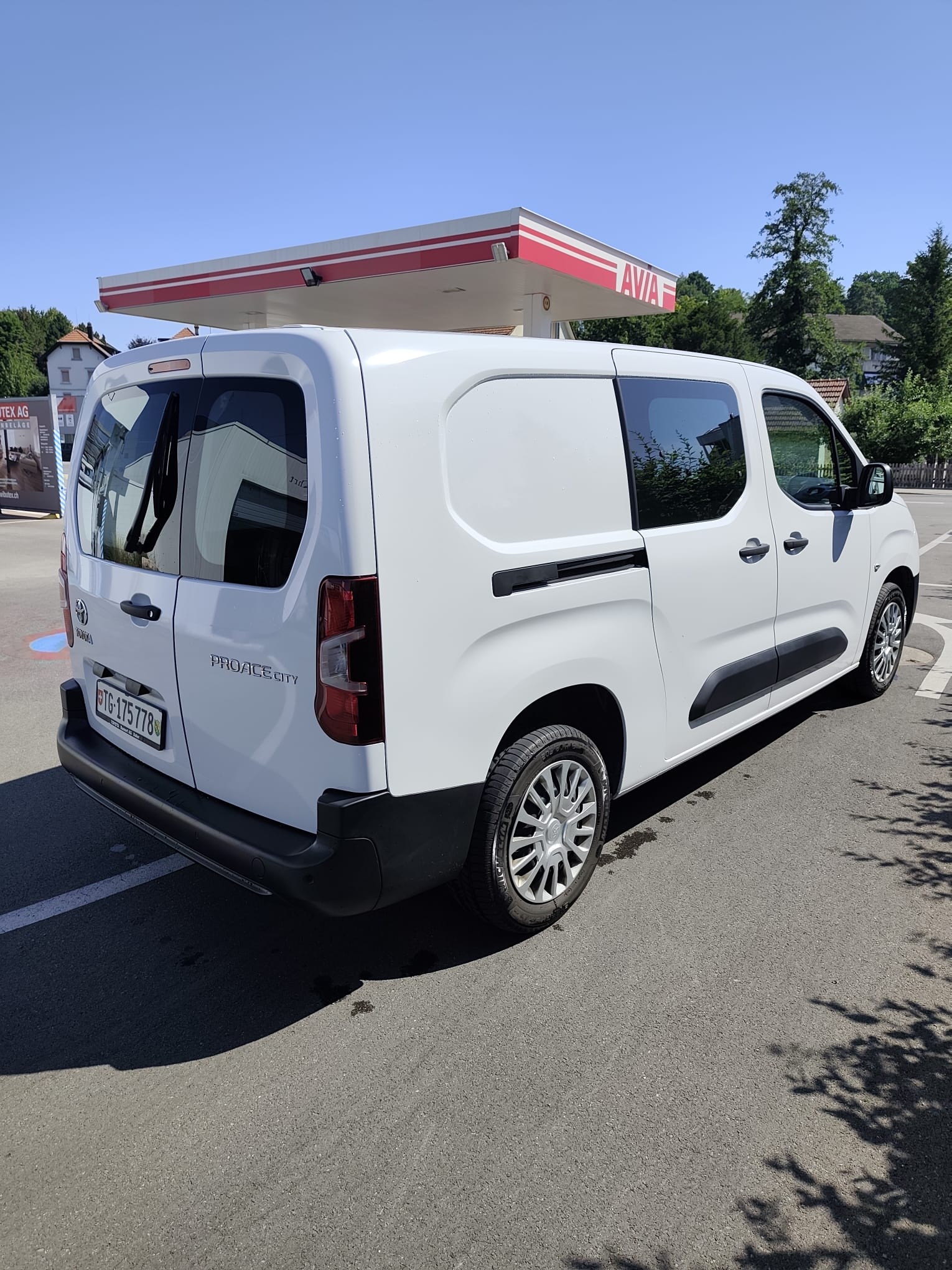 TOYOTA L2 - 1.2 Active-image-1