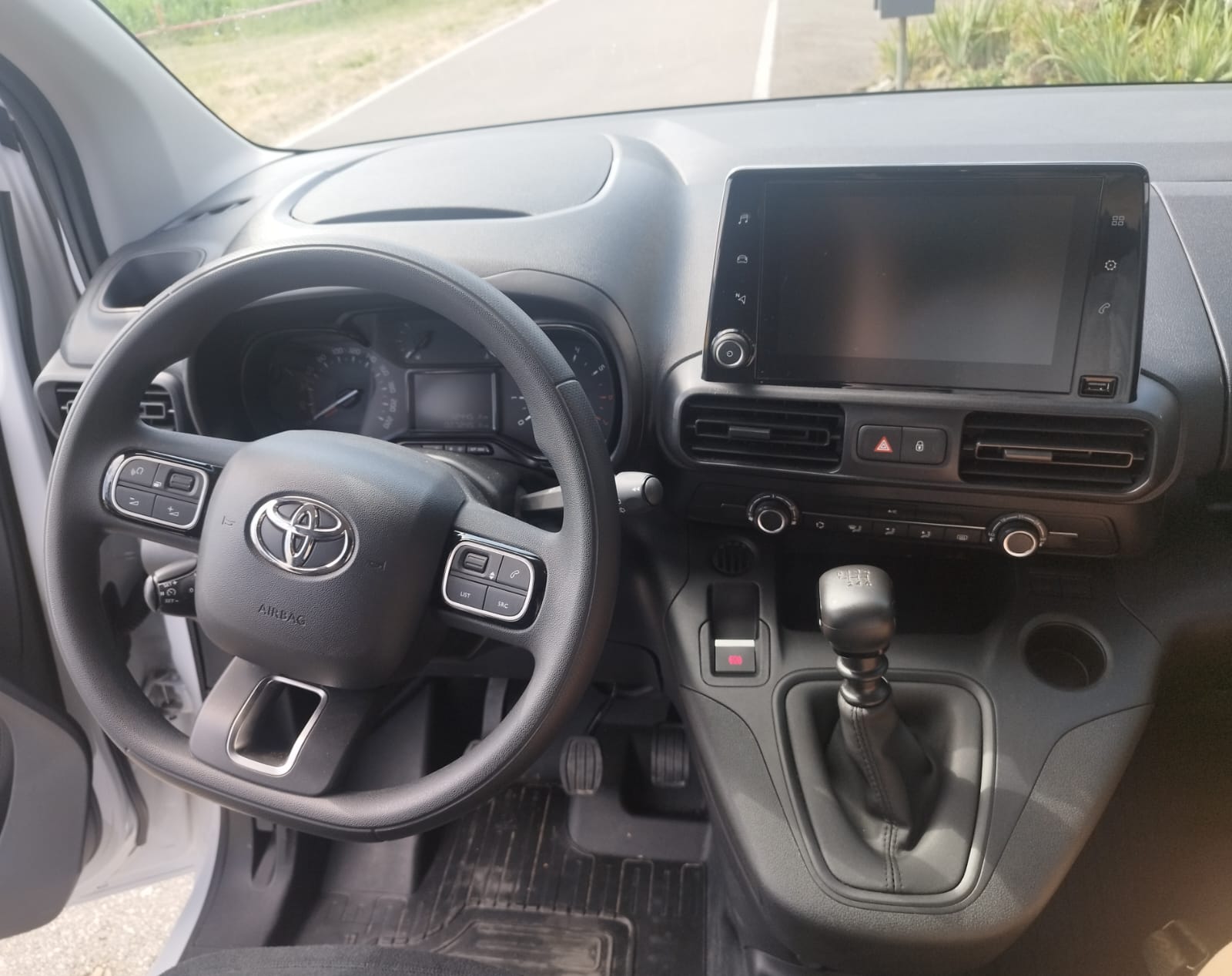 TOYOTA L2 - 1.2 Active-image-5