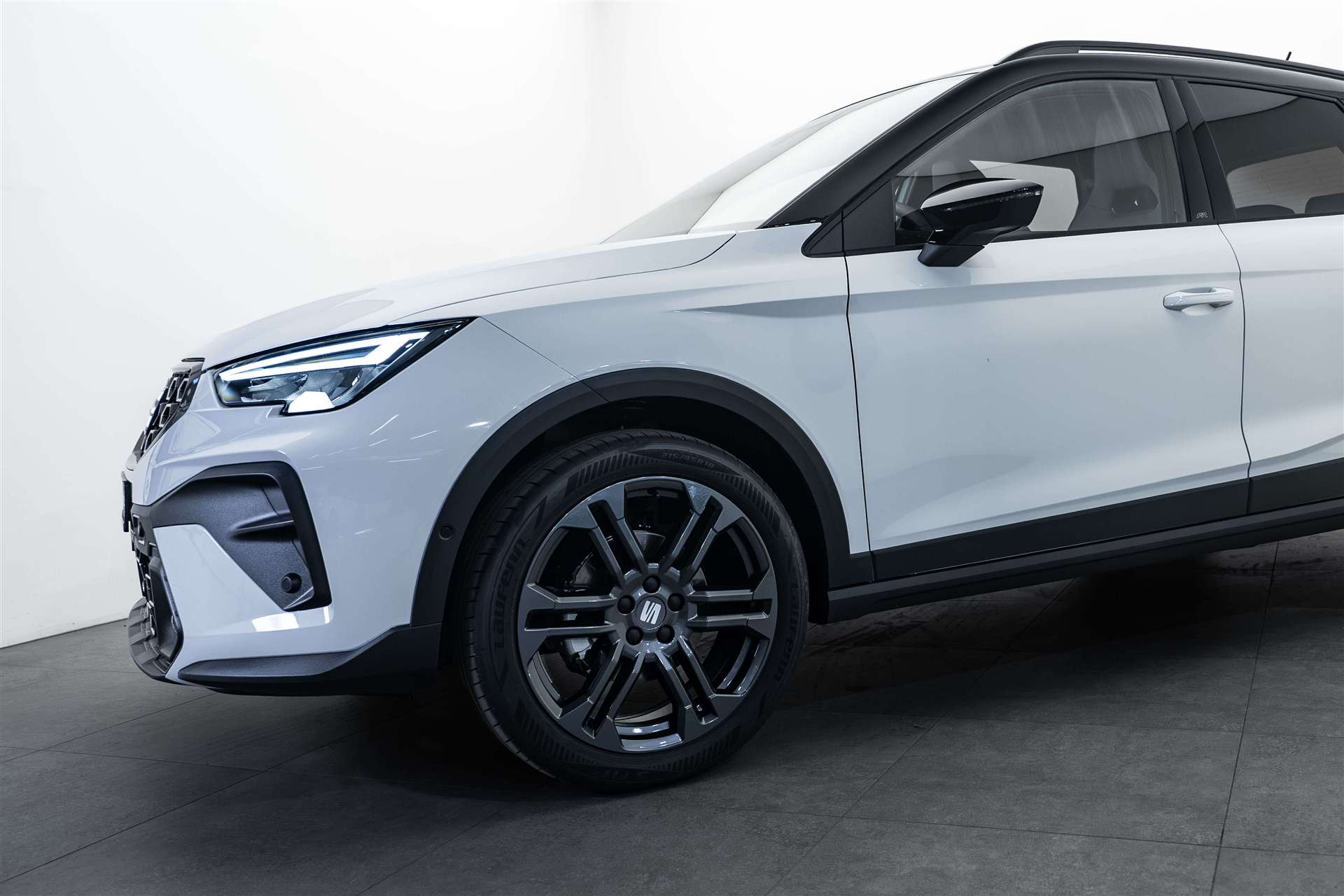 SEAT SEAT Arona 1.5 Eco TSi FR DSG-Automat-showroom-element-1