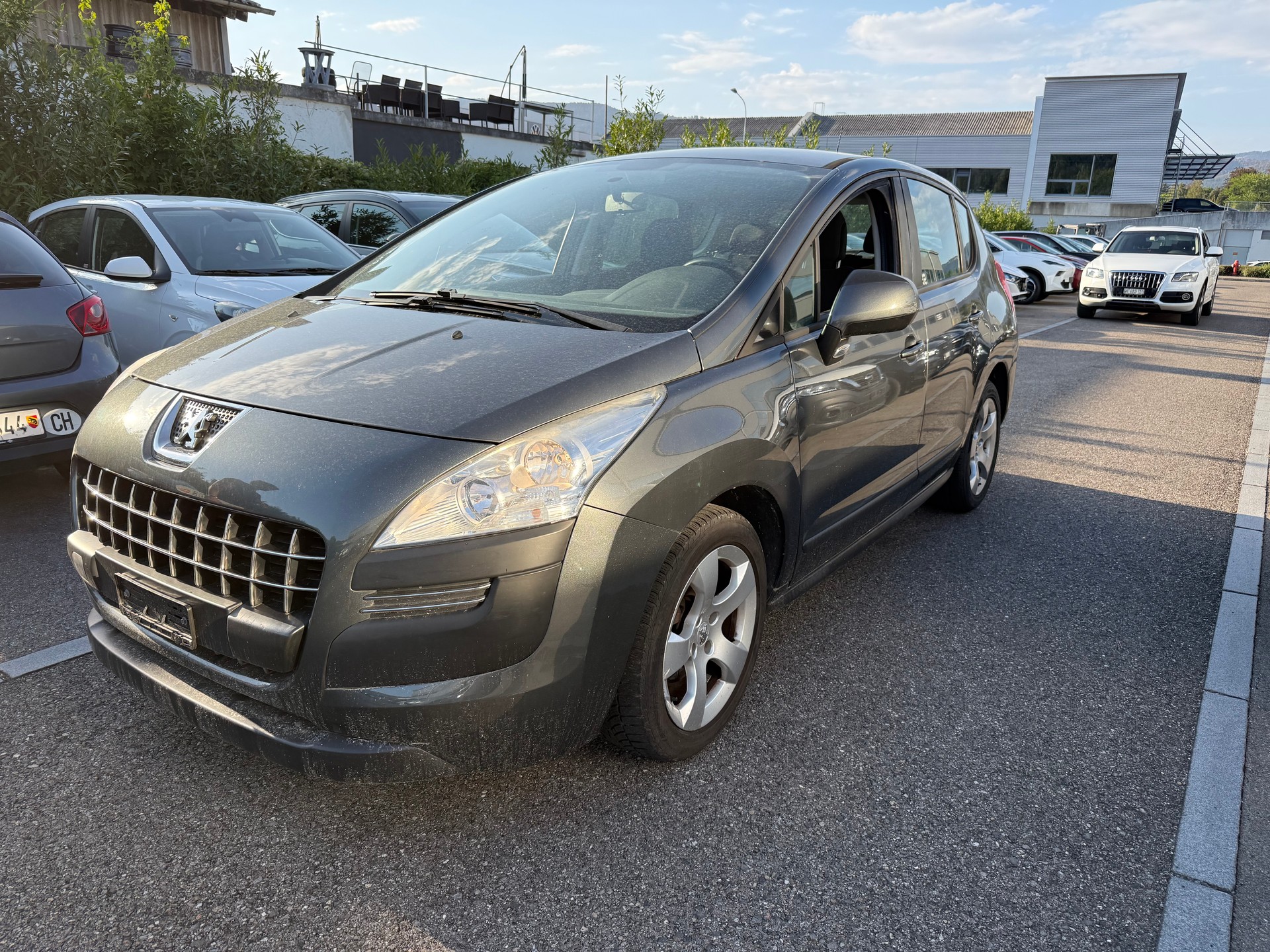 PEUGEOT 3008 1.6 16V VTI Active-image-1