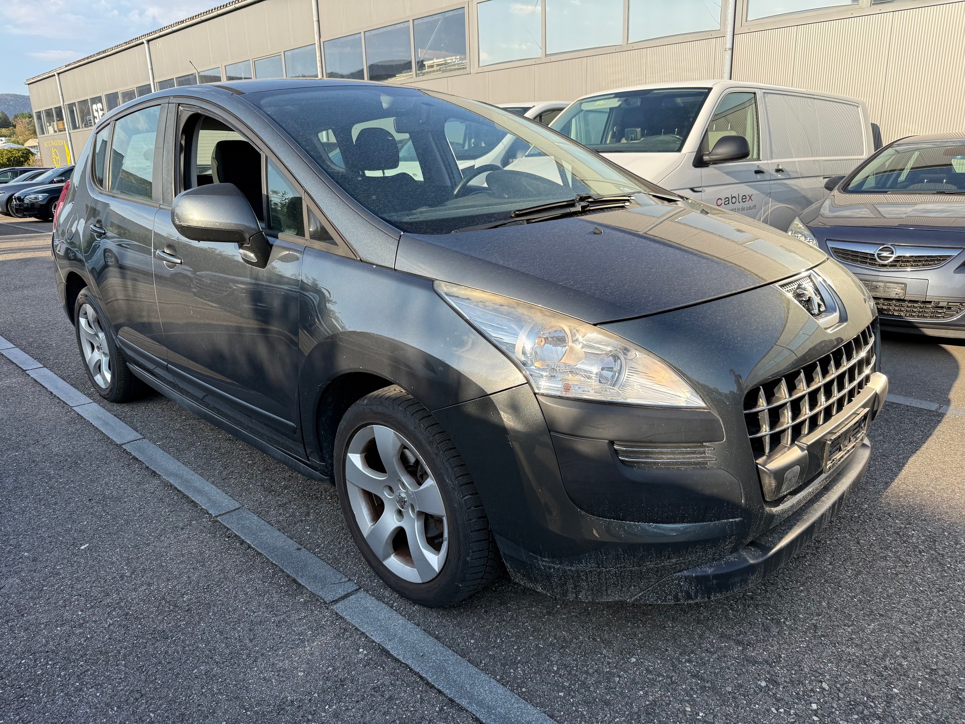 PEUGEOT 3008 1.6 16V VTI Active-image-4