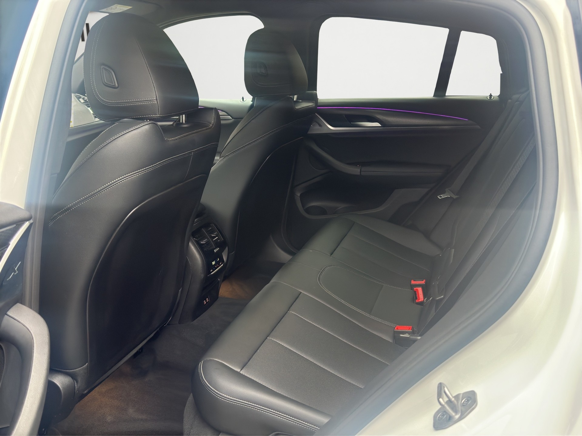 BMW X4 xDrive 48V 20d M Sport 4x4-image-13