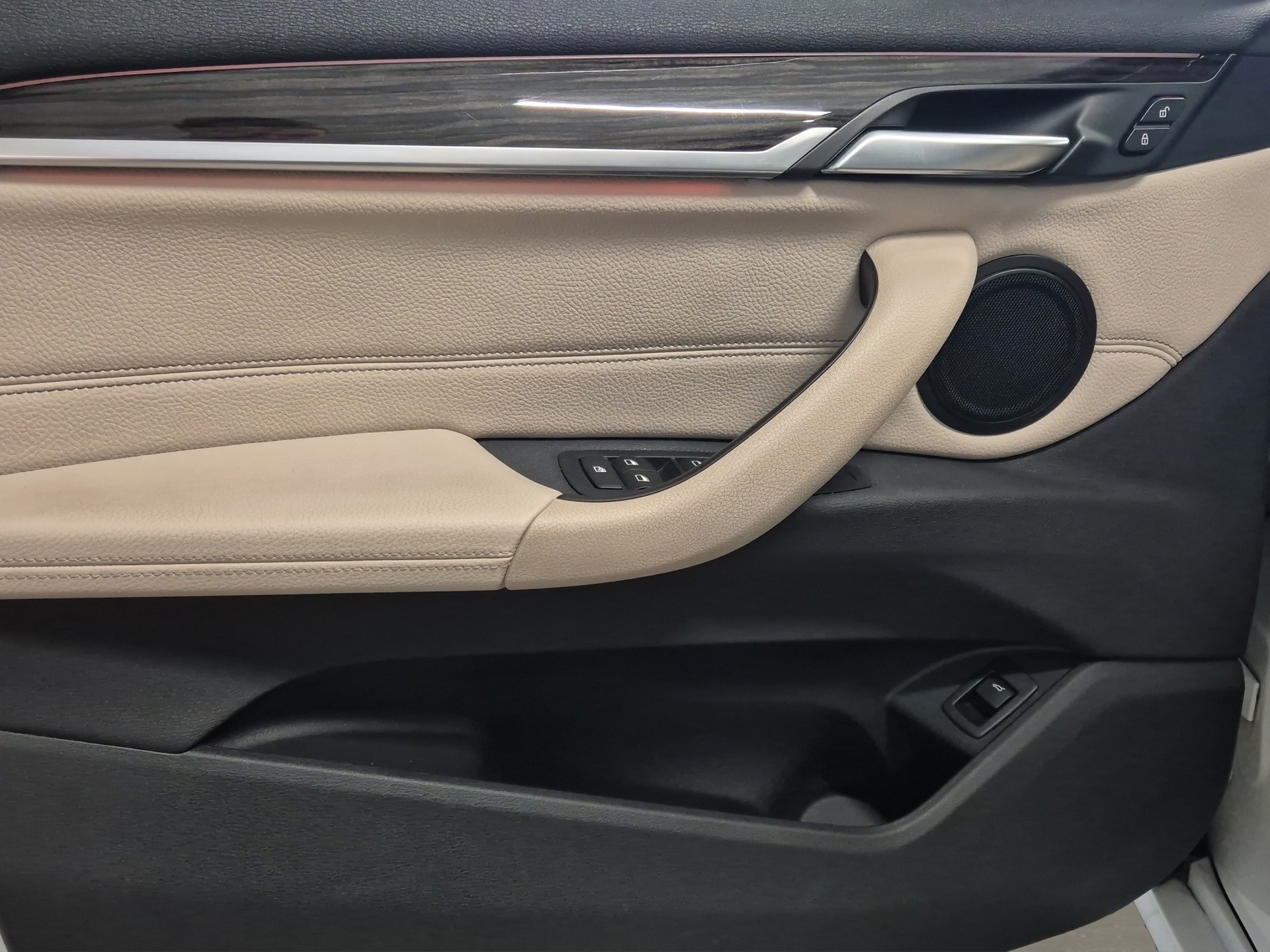 BMW X1 xDrive 20d M Sport Steptronic LEASING à partir de CHF 295.-/mois-image-6