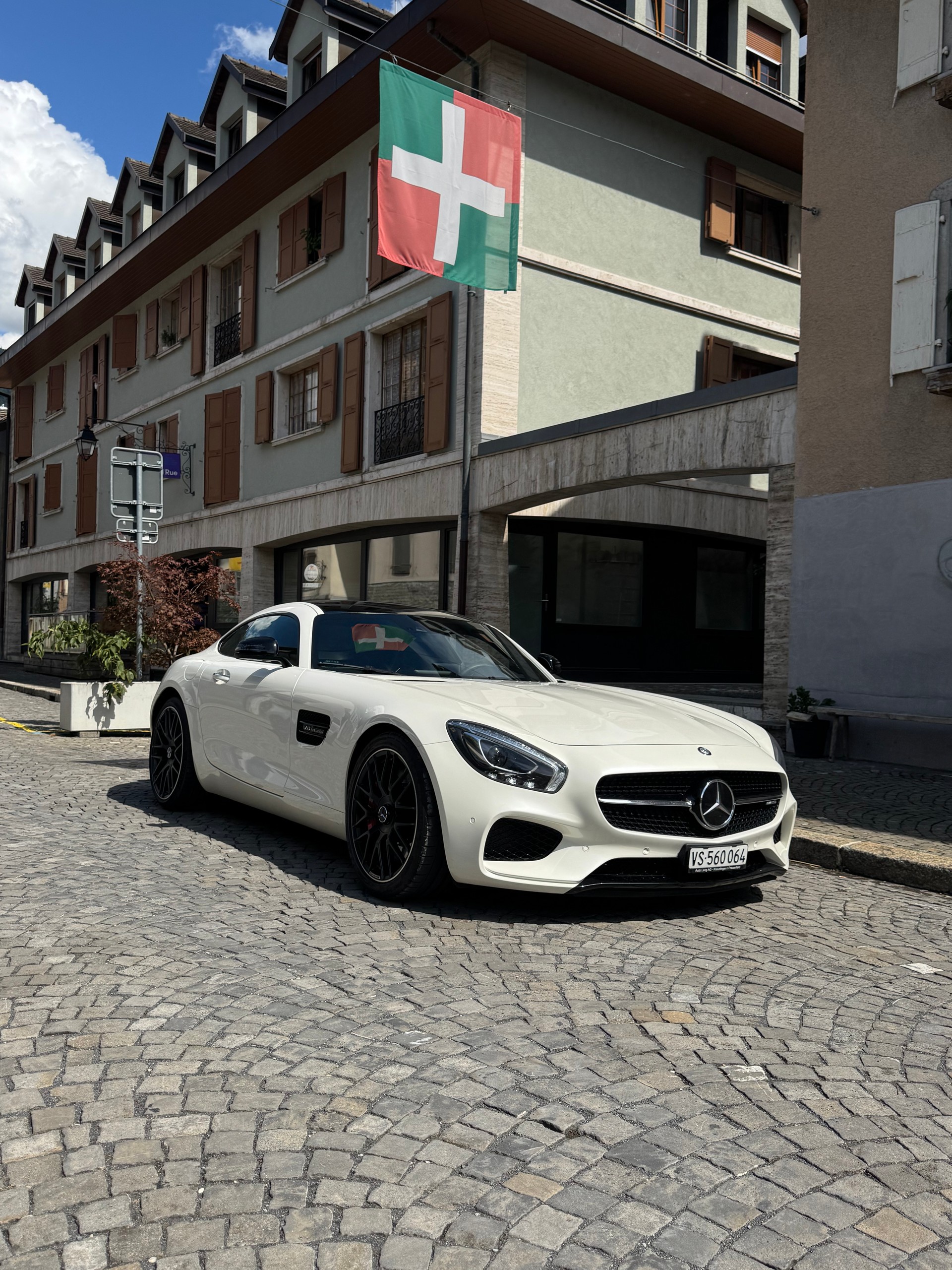 MERCEDES-BENZ AMG GT S-image-1