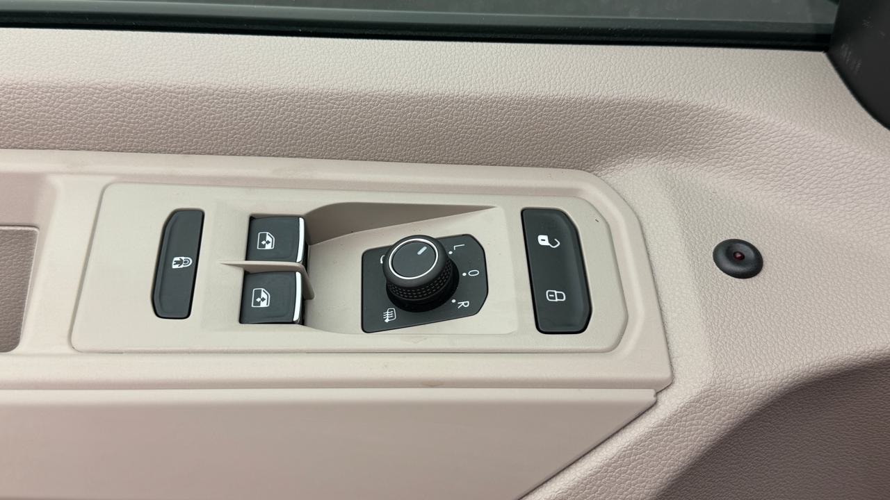 VW Multivan 1.5 eHybrid Life Edition 4Motion DSG-image-8